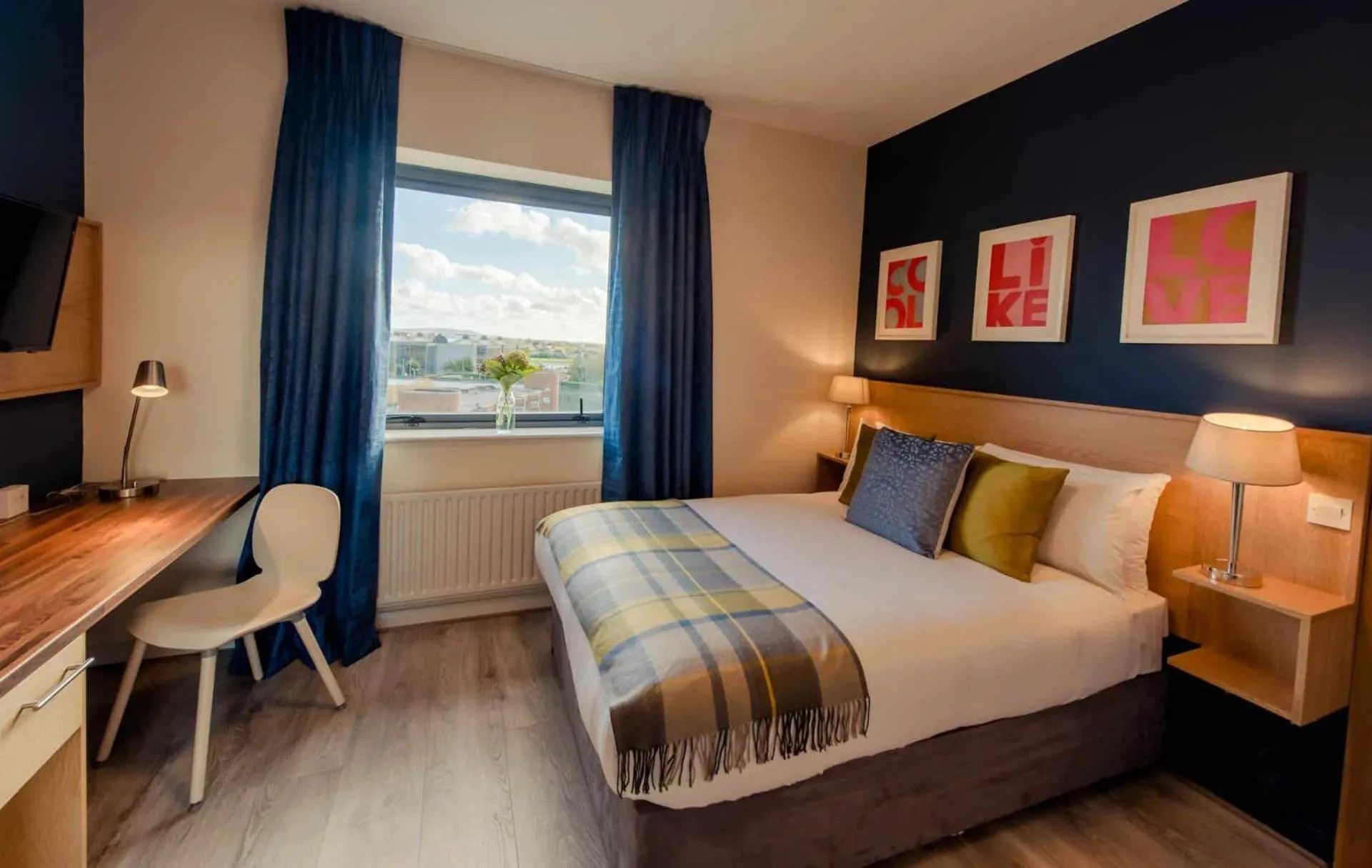 Bedroom, Bed in DCU Rooms