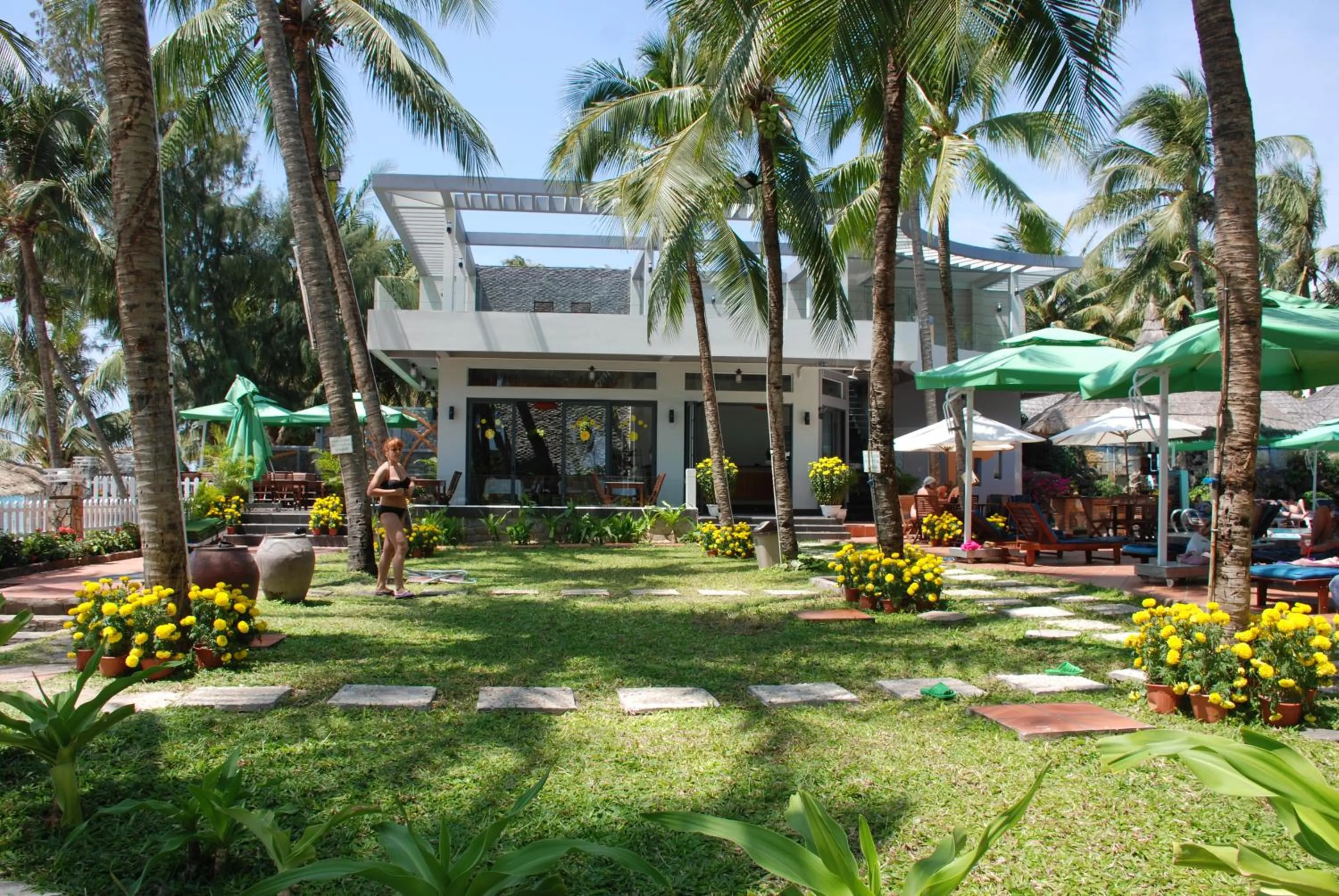 Facade/entrance in Canary Beach Resort