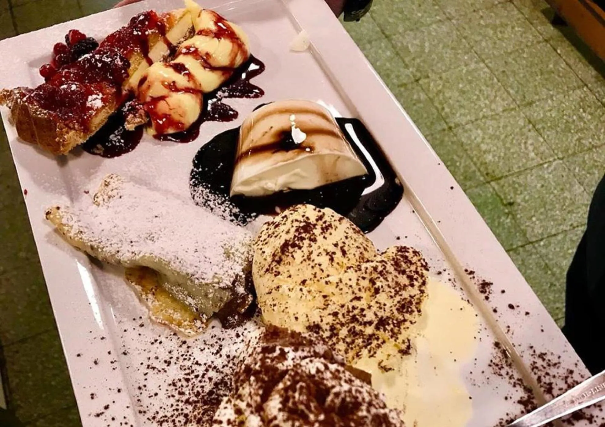 Restaurant/places to eat in Appartamento Nerio