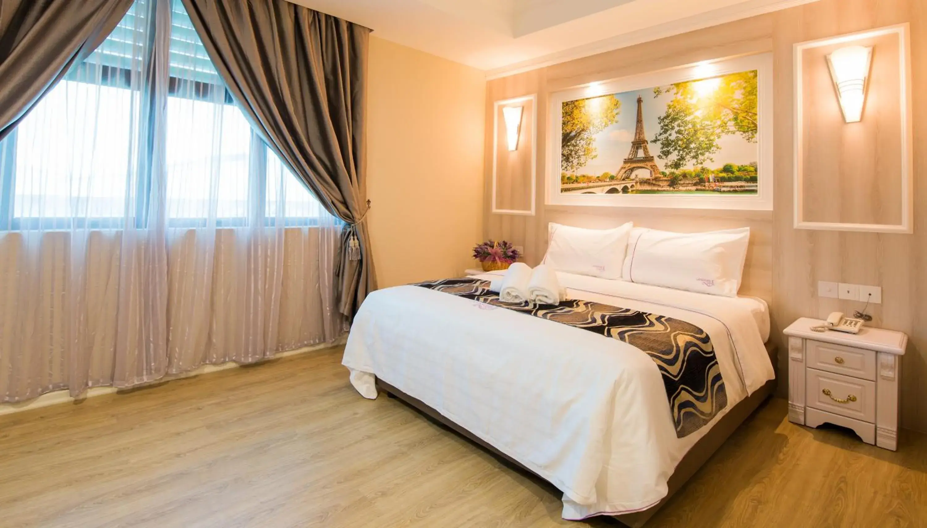 Photo of the whole room, Bed in Lavender Inn USJ Photo of the whole room, Bed in Lavender Inn USJ