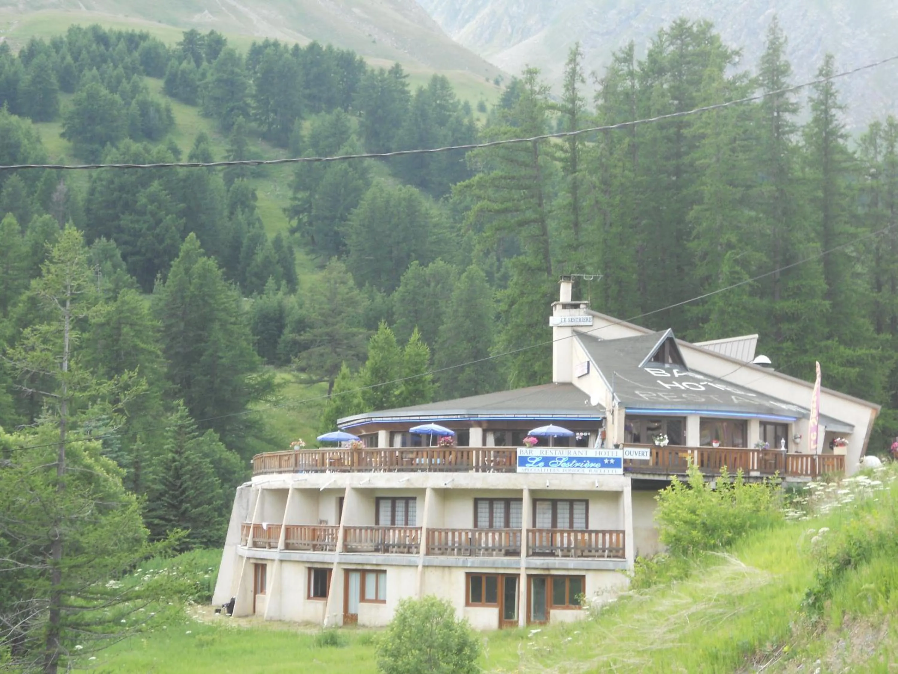 Facade/entrance in Le Sestriere