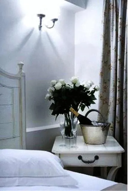 Decorative detail, Bed in Arhontiko Pepos