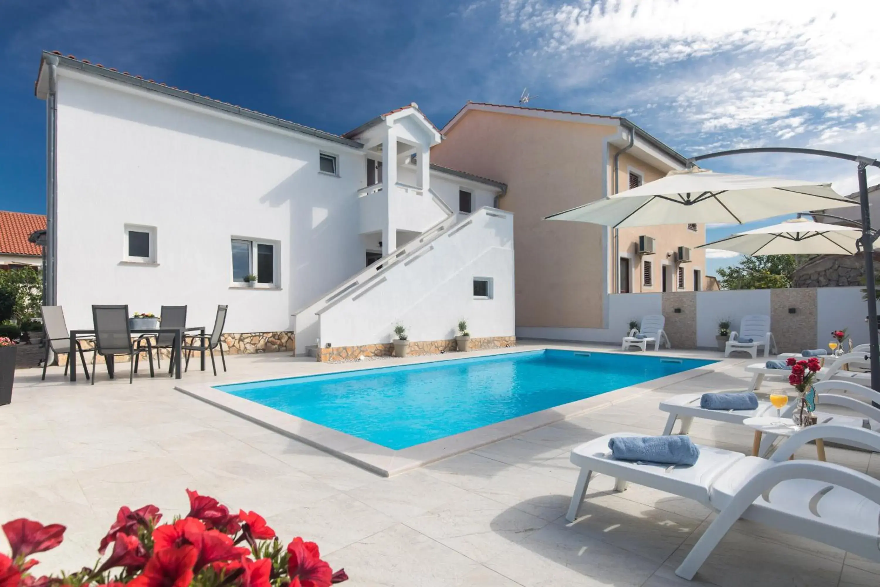 Apartment house LiJan Apartment house LiJan