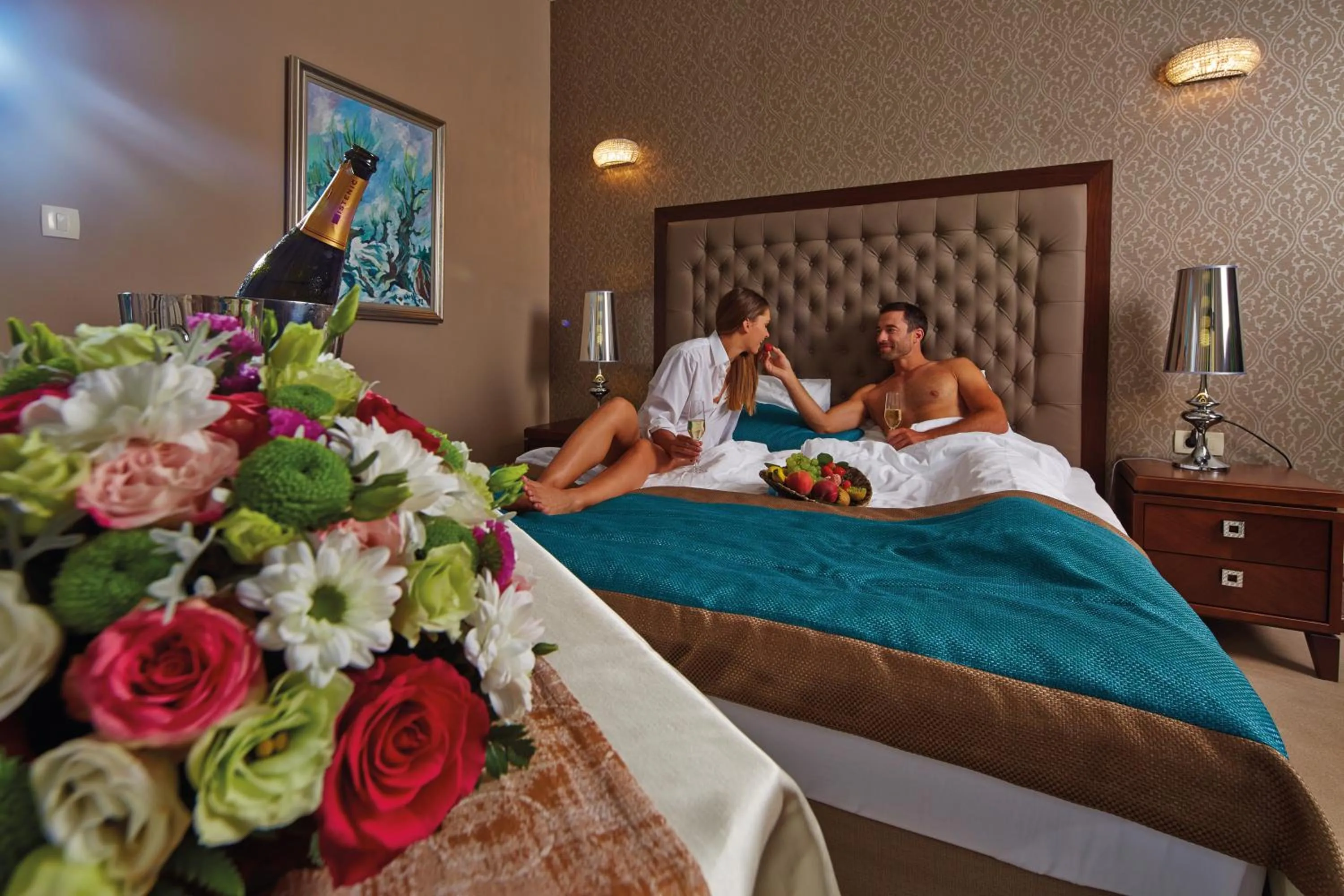 Bedroom, Bed in Hotel Zagreb - Health & Beauty