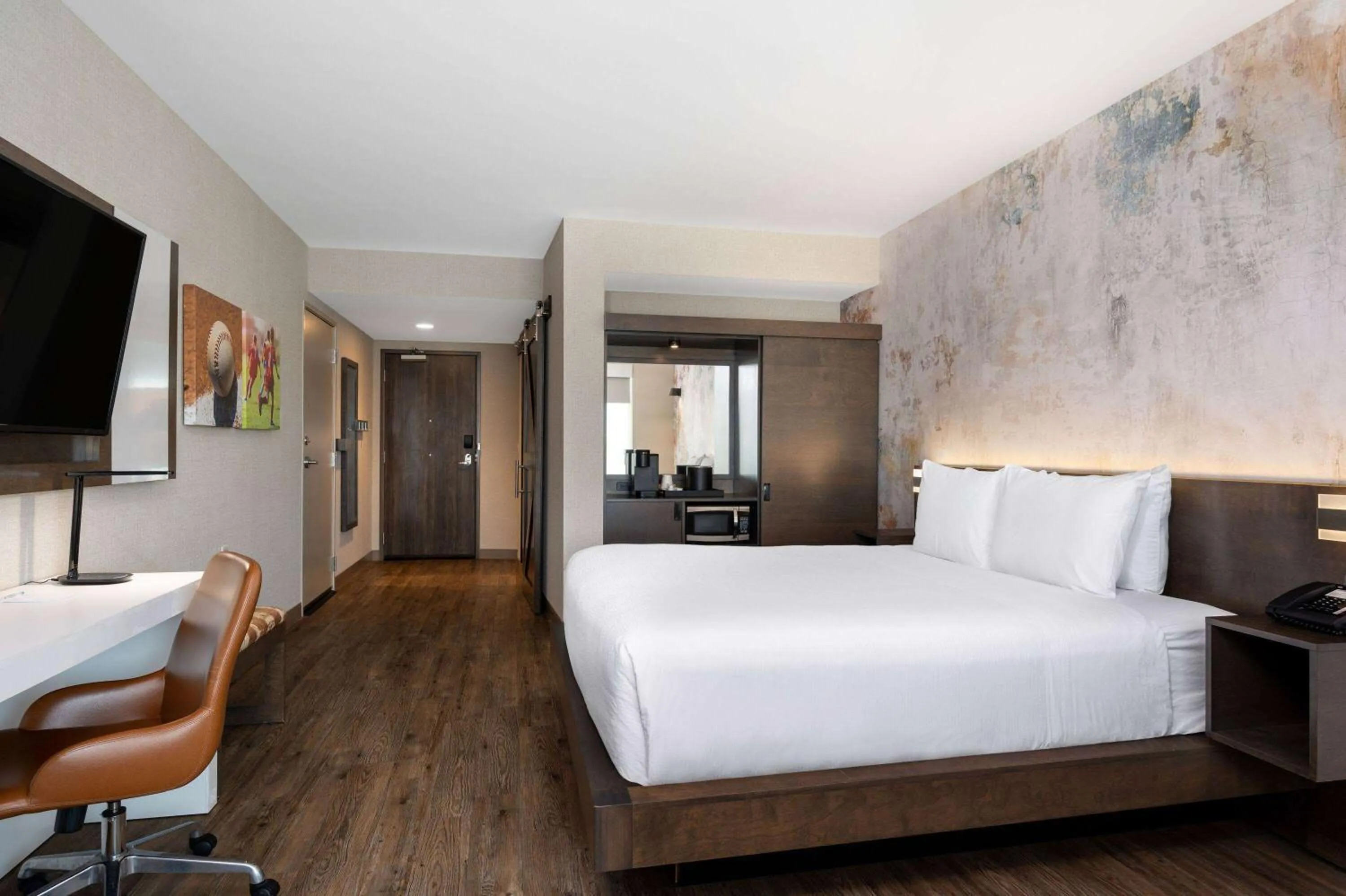 Photo of the whole room, Bed in Wyndham Westfield