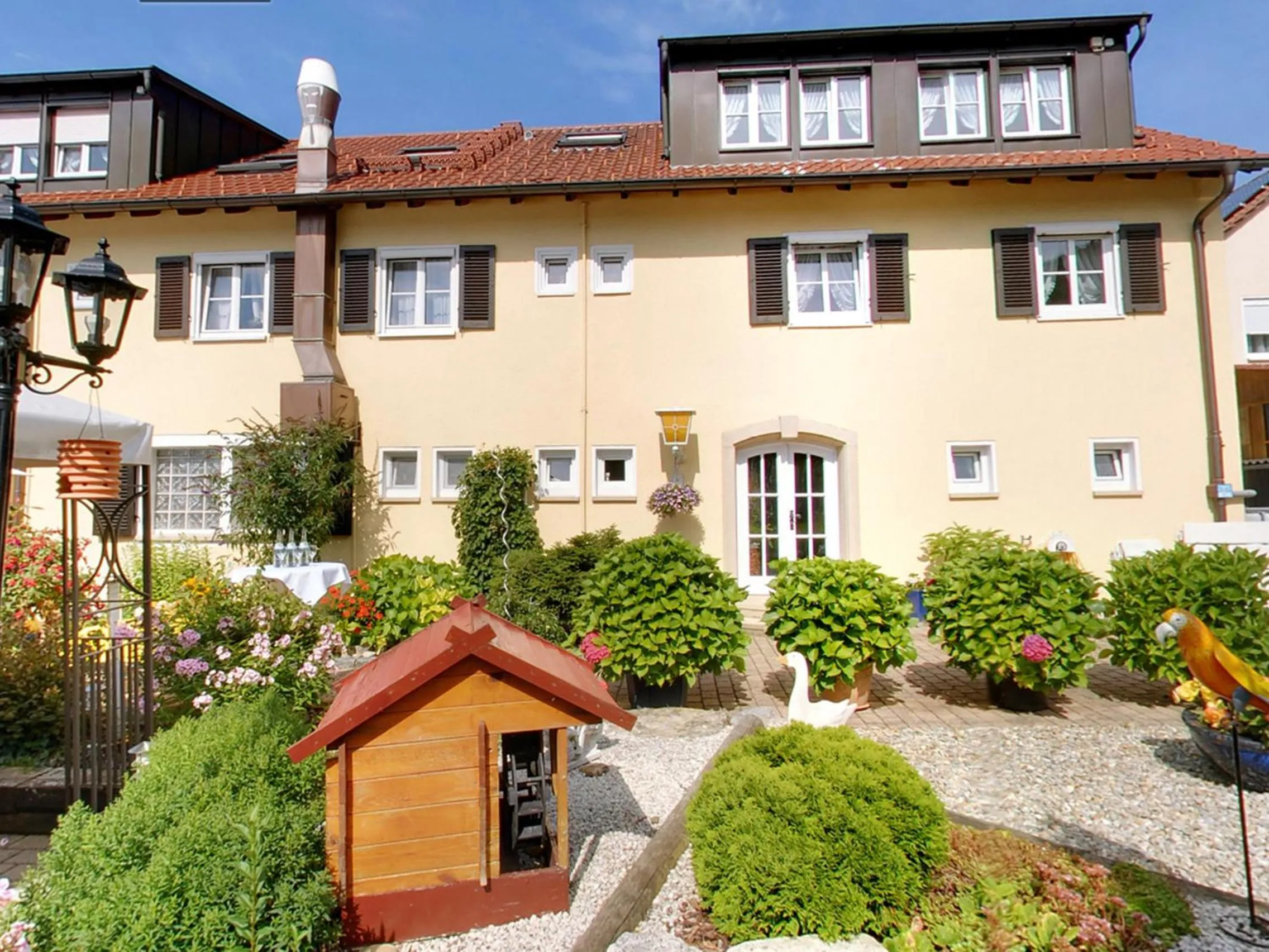 Garden in Hotel Garni in der Breite