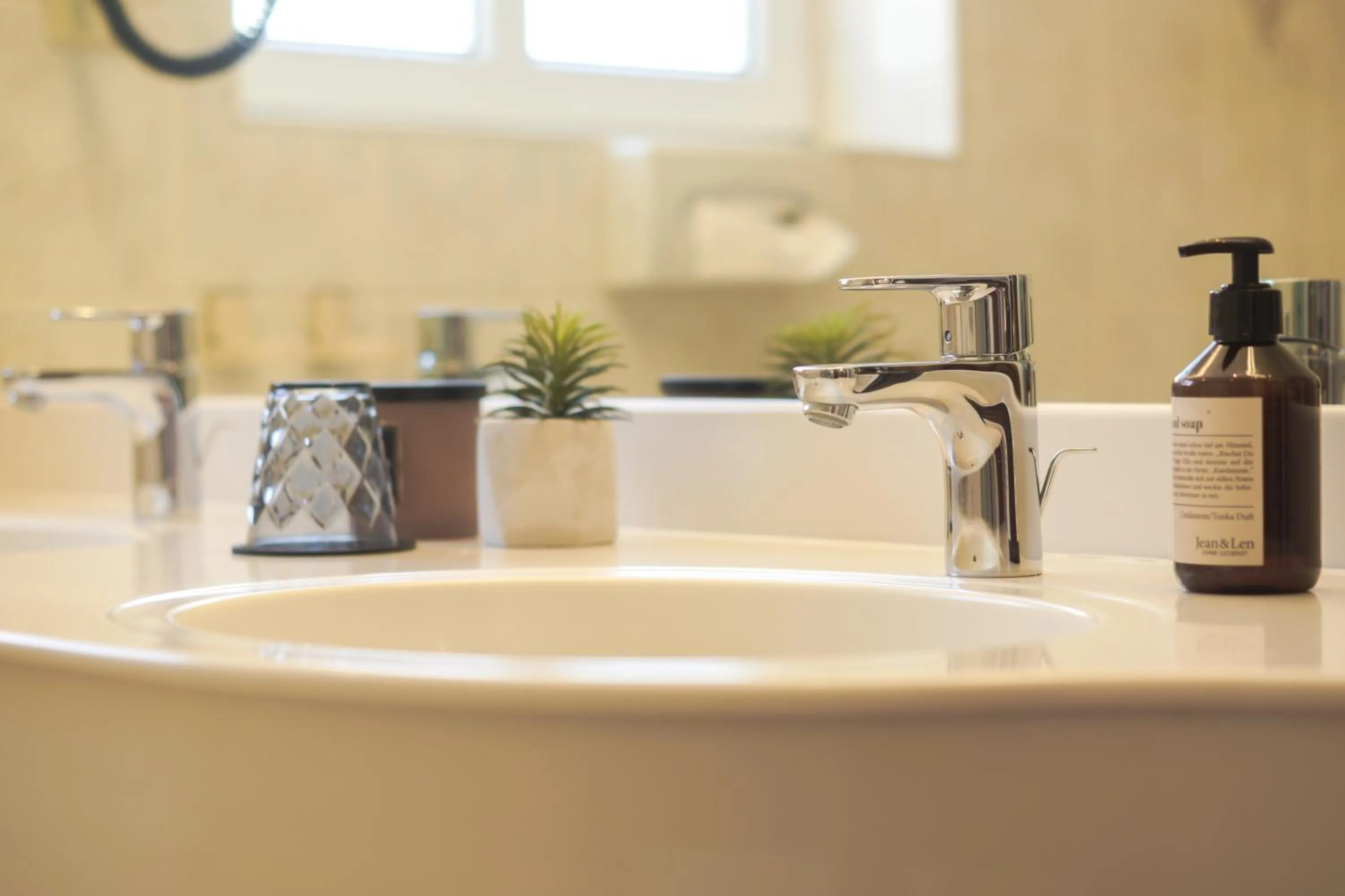 Bathroom in Hotel Garni in der Breite