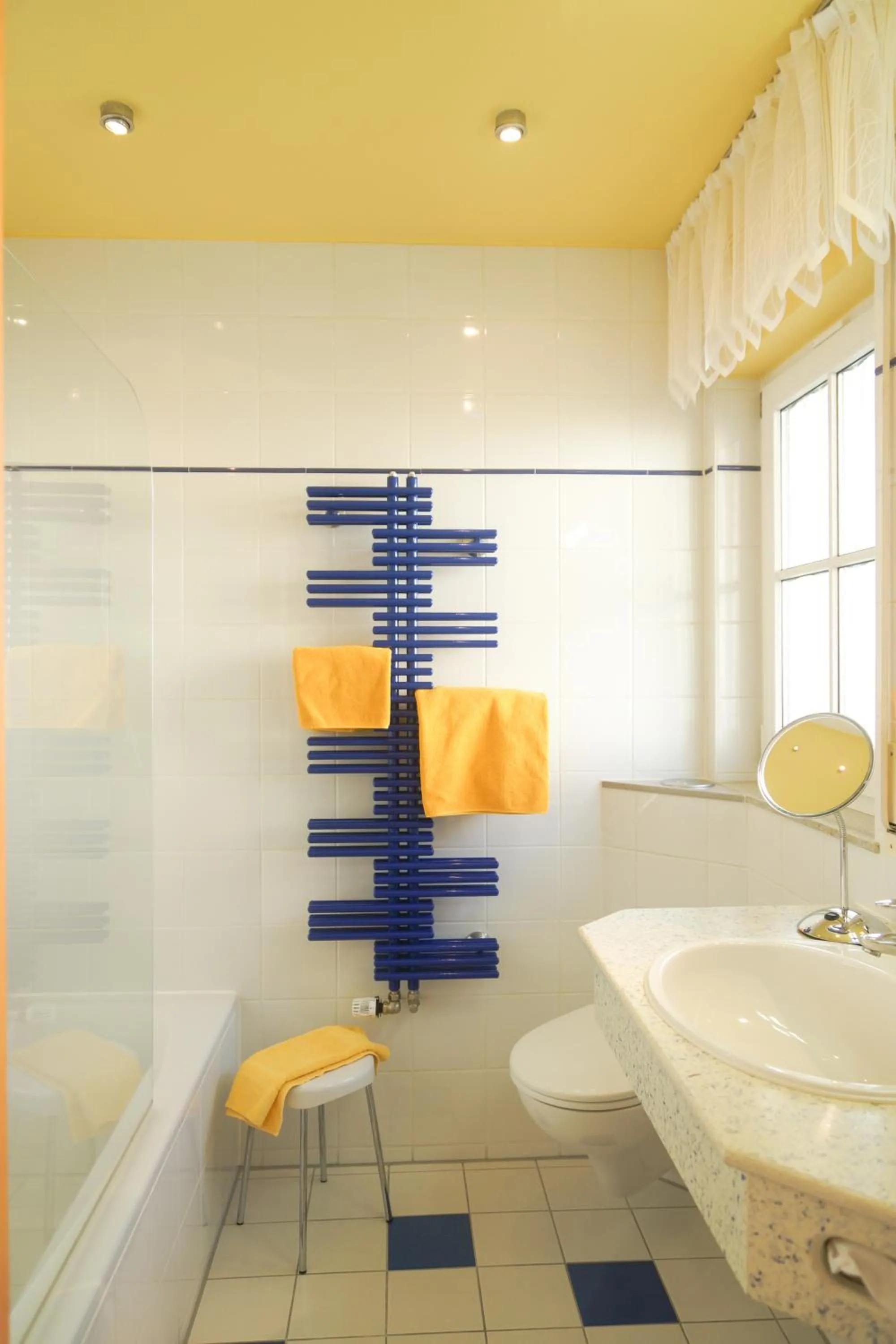 Bathroom in Hotel Garni in der Breite