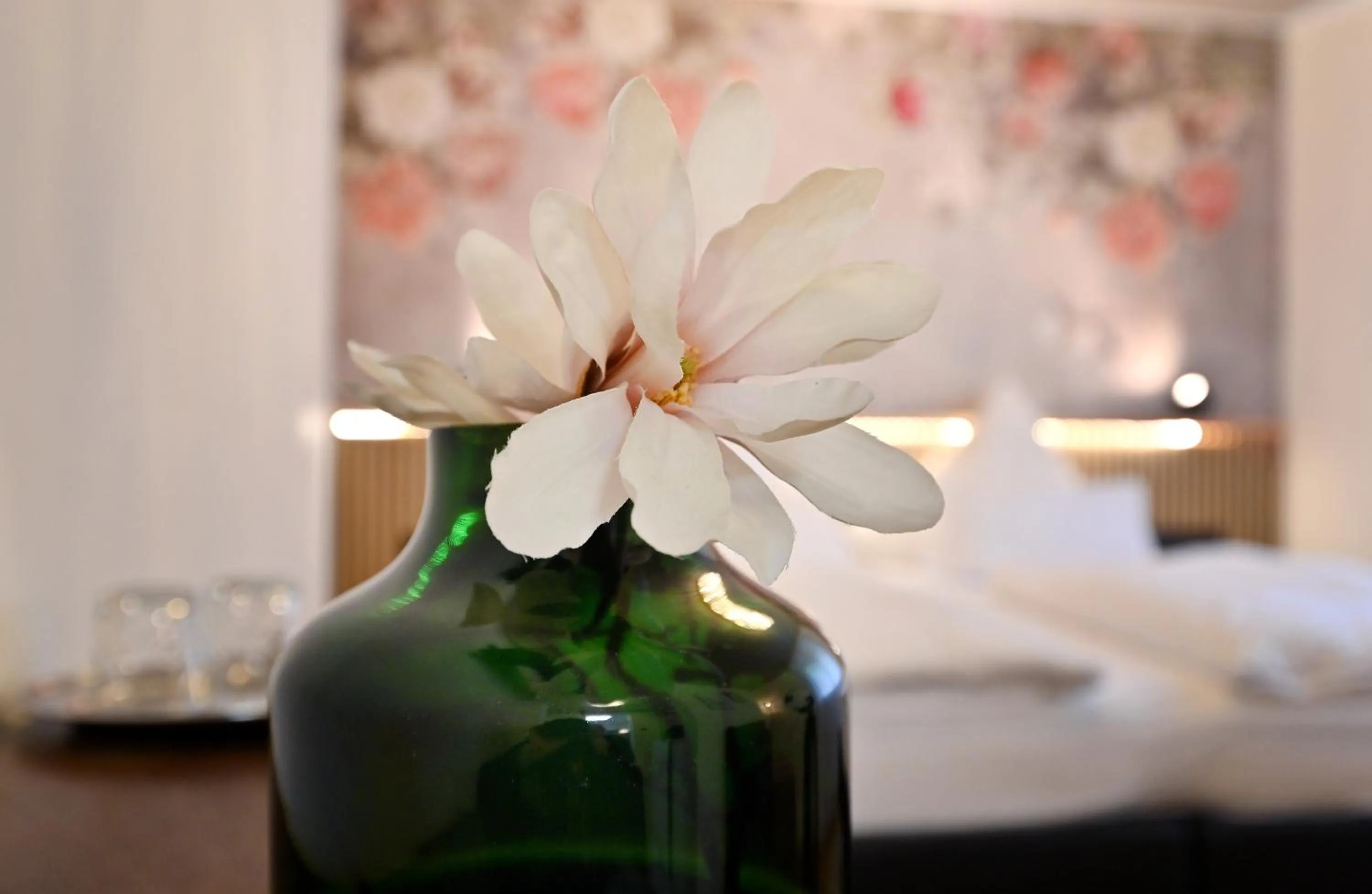 Decorative detail, Bed in Hotel Zehnthof