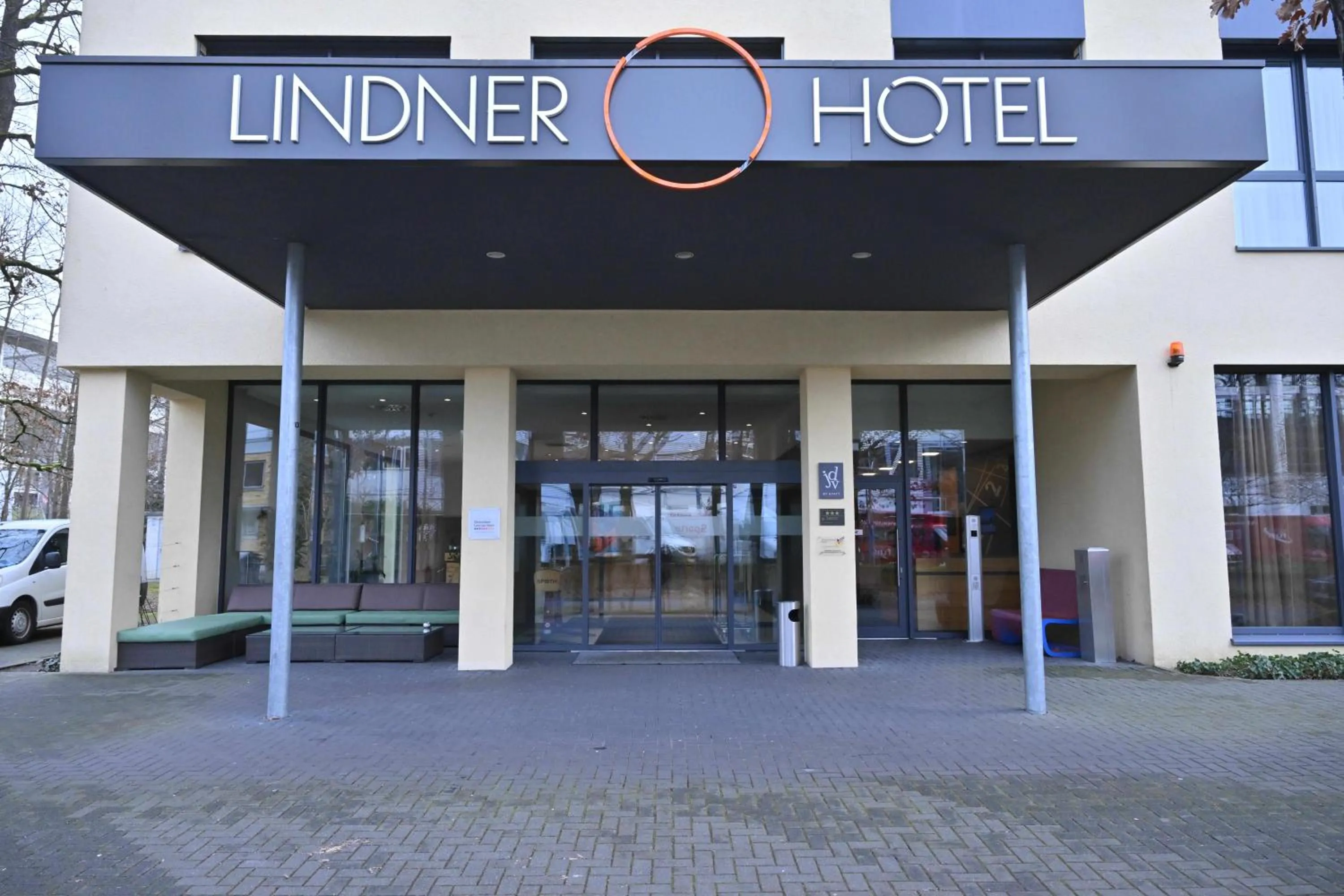 Facade/entrance in Lindner Hotel Frankfurt Sportpark, part of JdV by Hyatt