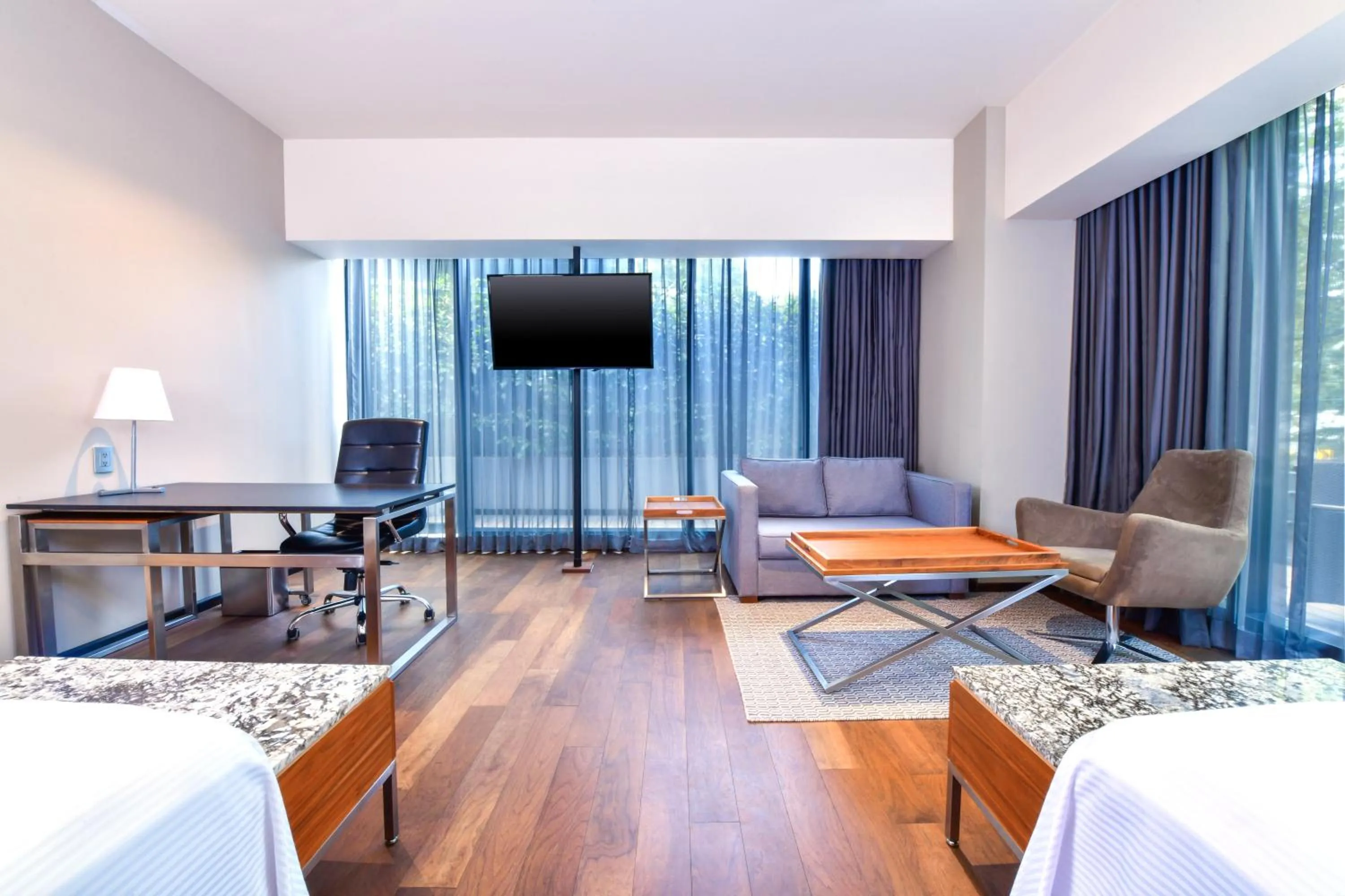 Photo of the whole room in Krystal Grand Suites Insurgentes