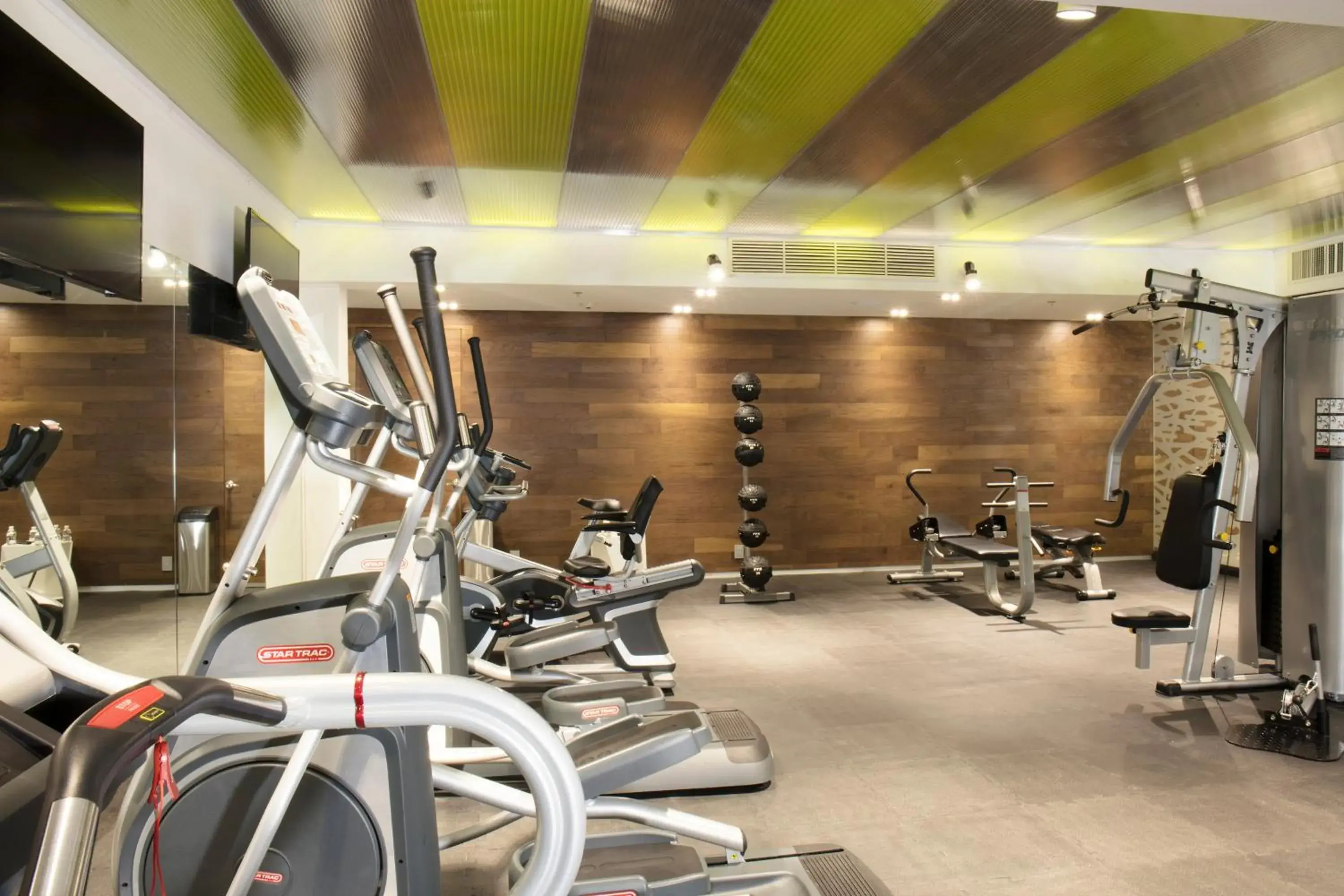 Fitness centre/facilities in Krystal Grand Suites Insurgentes Fitness centre/facilities in Krystal Grand Suites Insurgentes