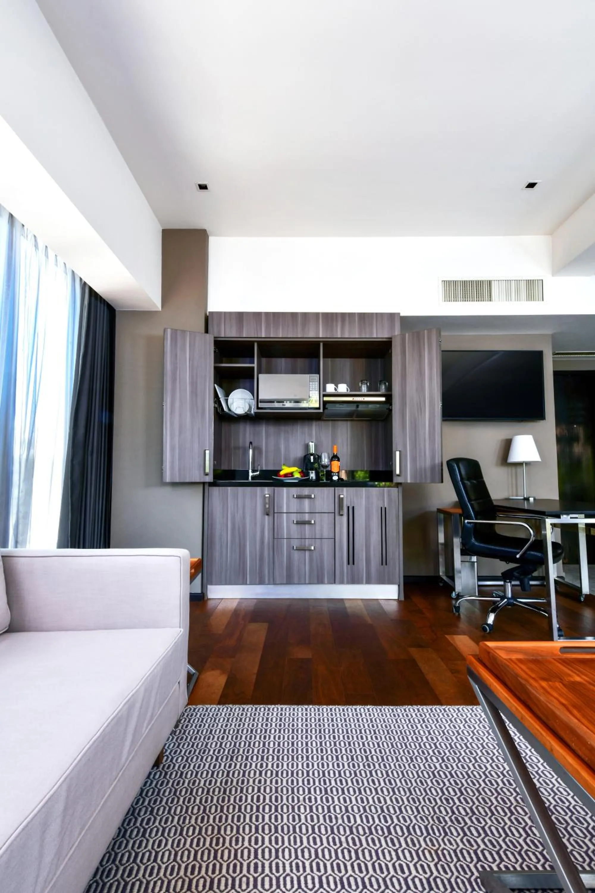 Kitchen or kitchenette in Krystal Grand Suites Insurgentes