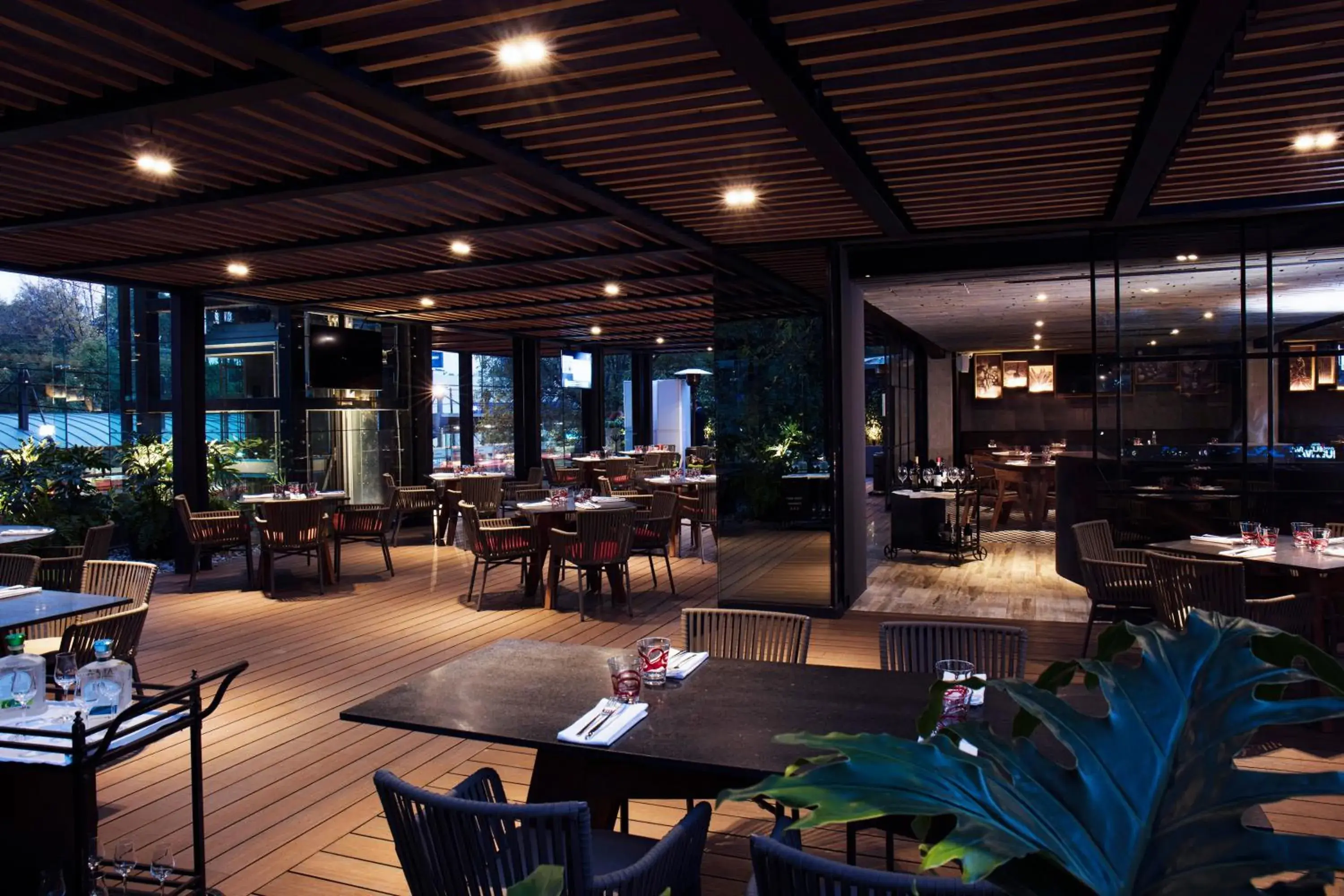 Restaurant/places to eat in Krystal Grand Suites Insurgentes Restaurant/places to eat in Krystal Grand Suites Insurgentes