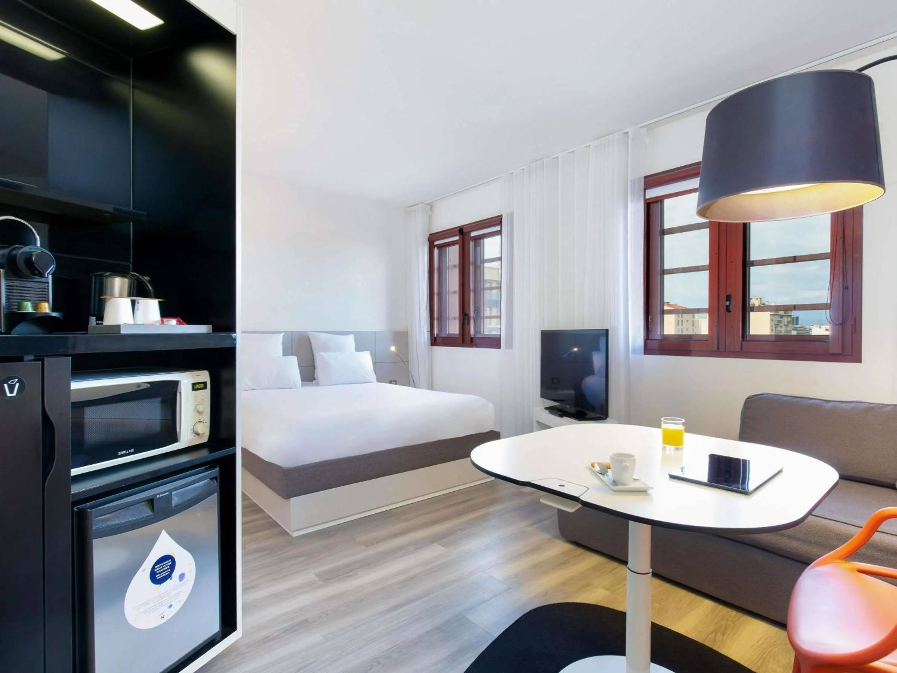 Bedroom, Bed in Novotel Suites Perpignan Centre - Grandes Suites & Confort Centre-Ville