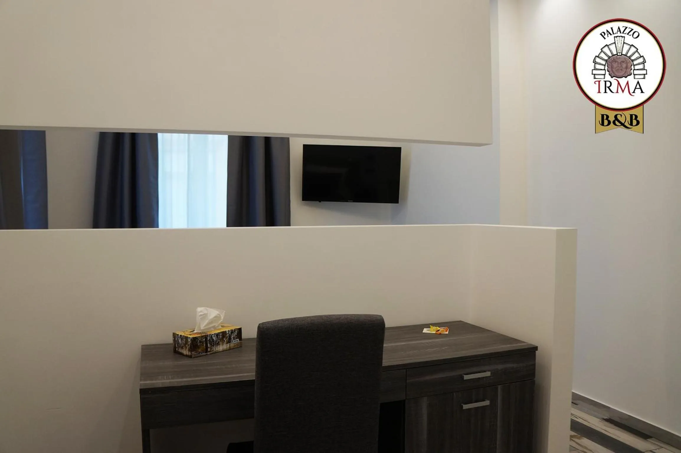 TV and multimedia in Palazzo IrMa - Hotel - B&B Luxury