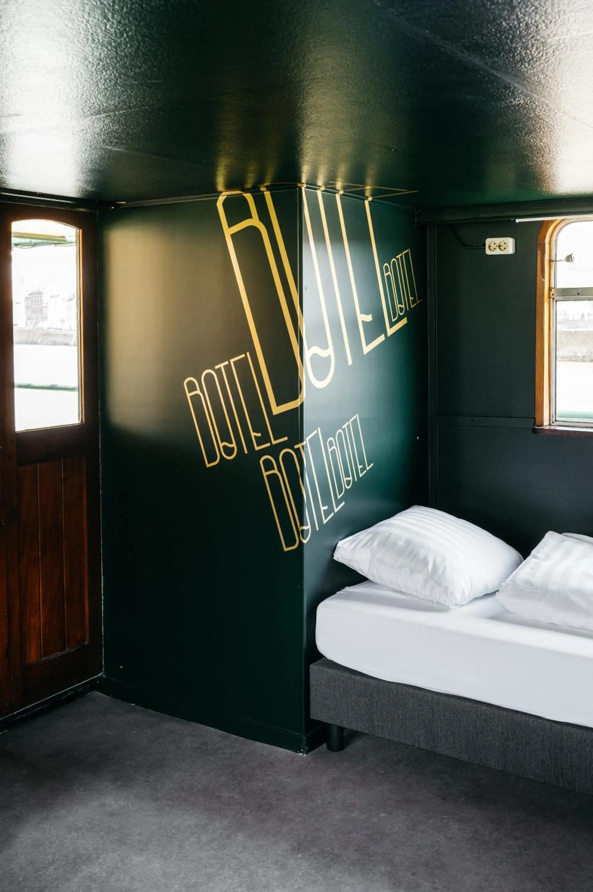 Bed in Botel Maastricht