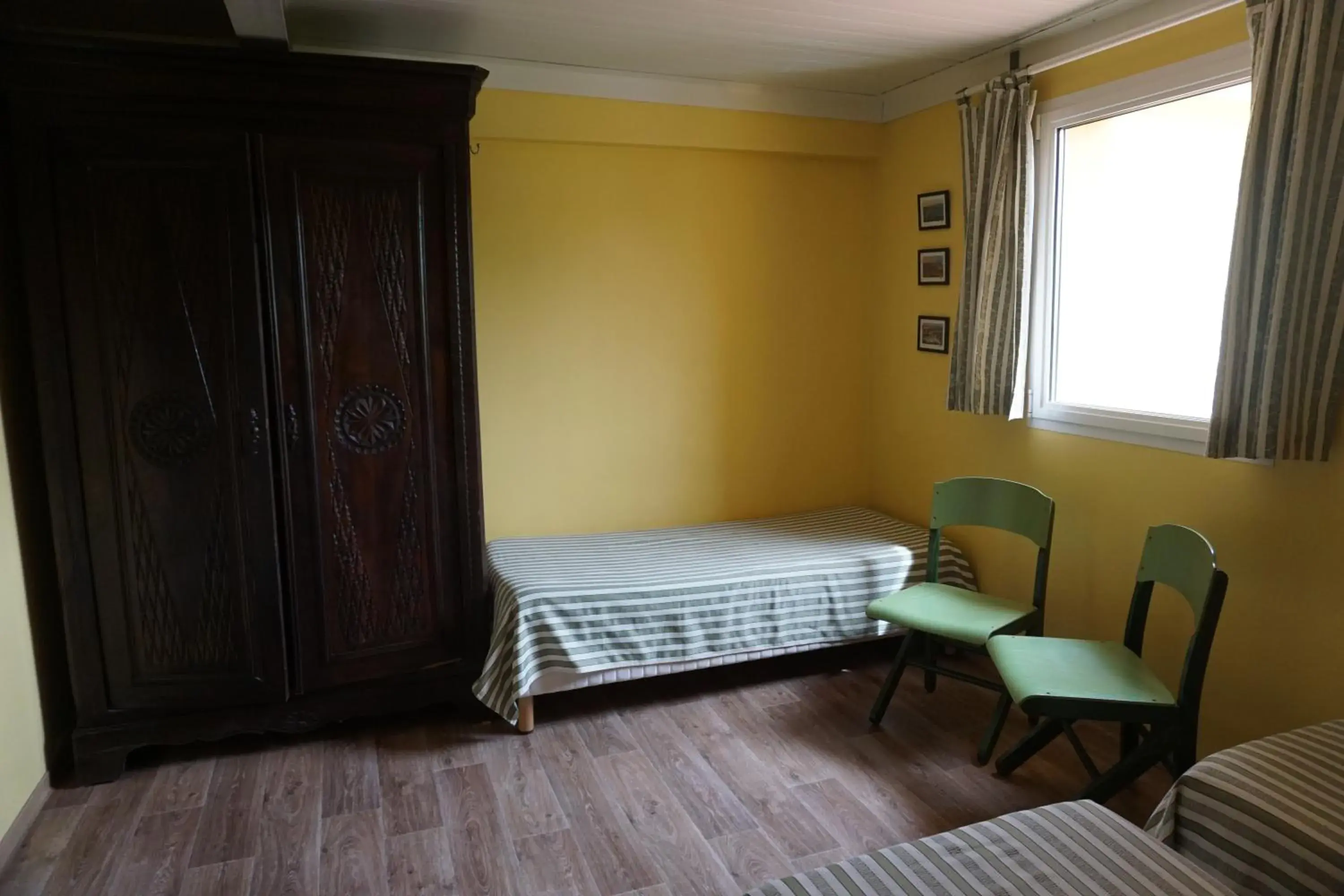 Quadruple Room with Shared Bathroom in Gîte des Grands Causses Quadruple Room with Shared Bathroom in Gîte des Grands Causses