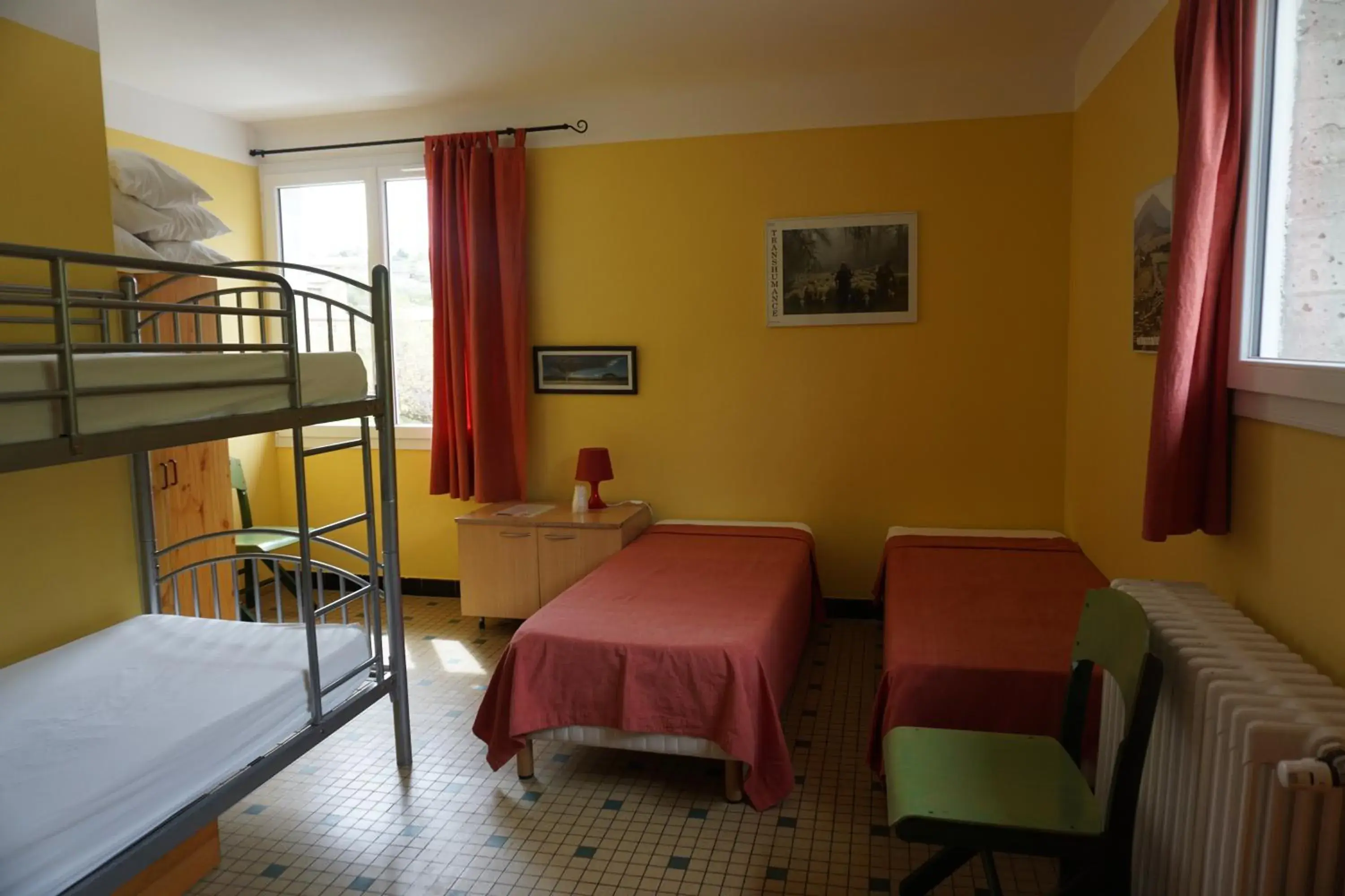 Family Room with Shared Bathroom in Gîte des Grands Causses Family Room with Shared Bathroom in Gîte des Grands Causses