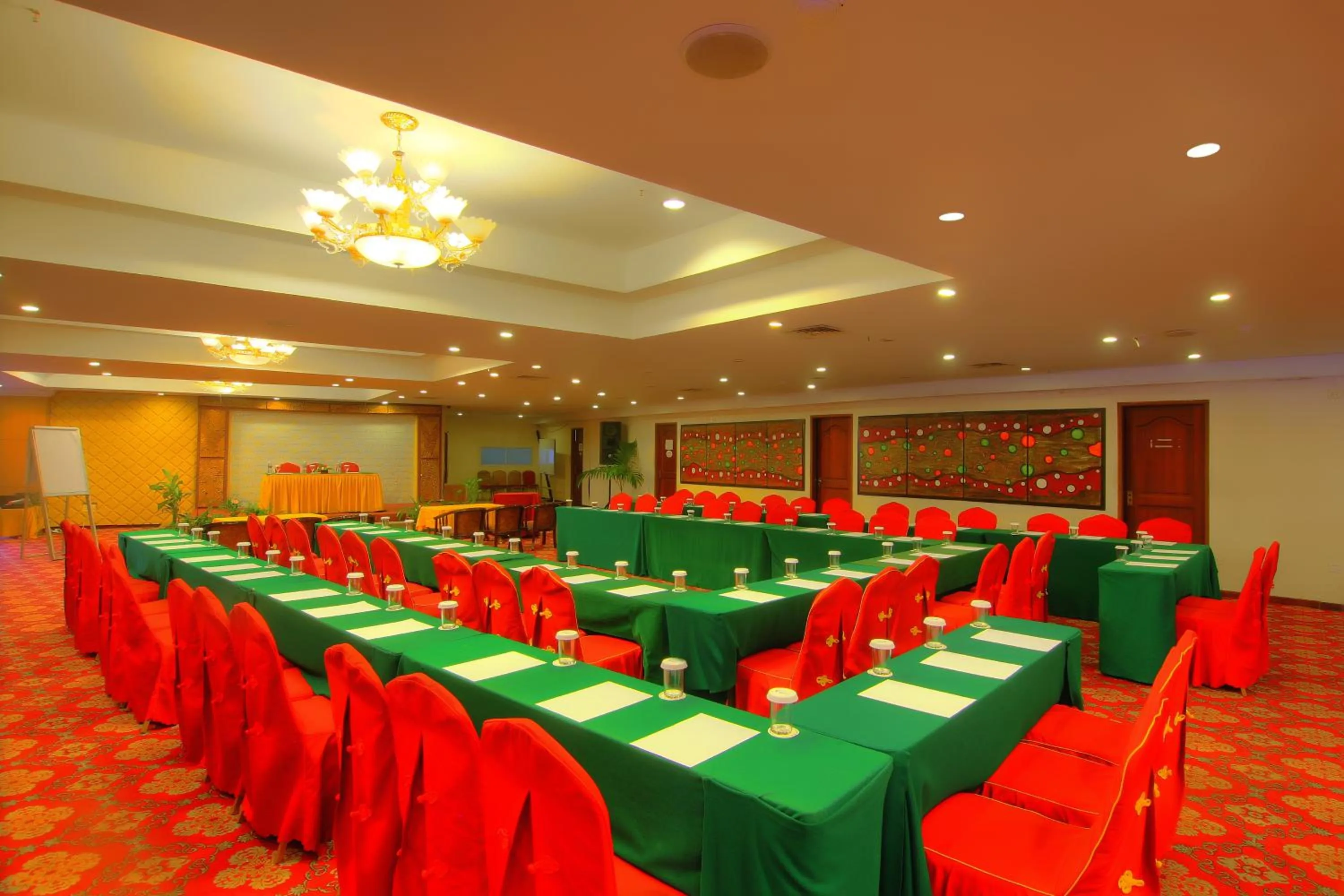 Banquet/Function facilities in Golden View Hotel