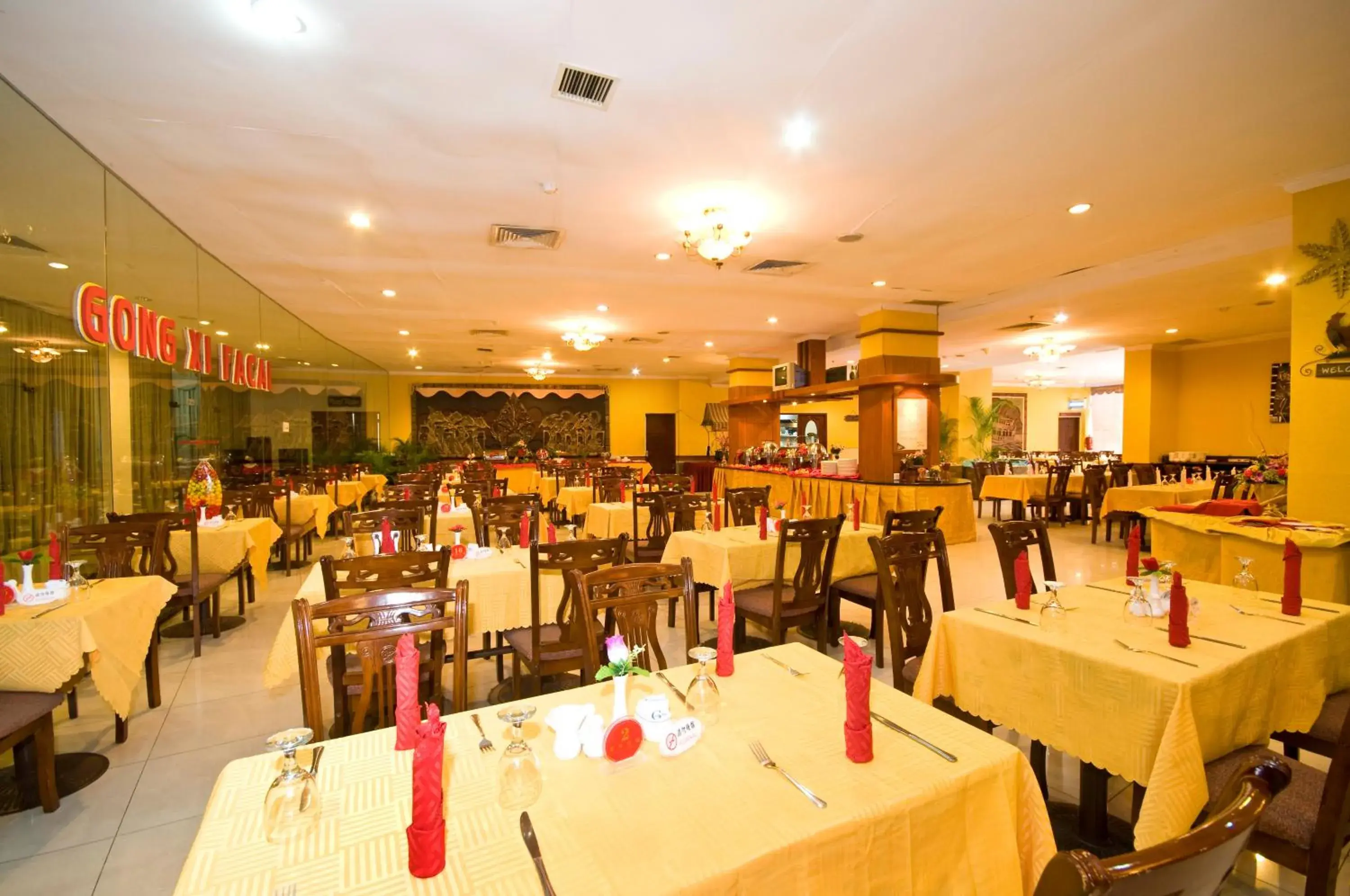 Restaurant/places to eat in Golden View Hotel Restaurant/places to eat in Golden View Hotel