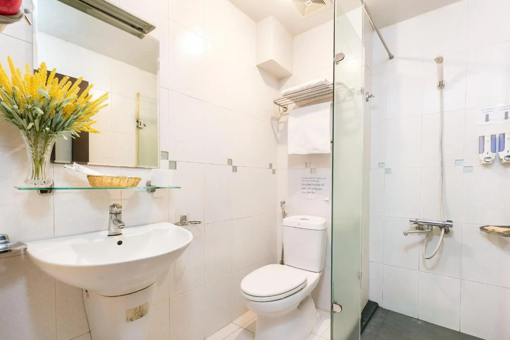 Toilet in Centana Ben Thanh Hotel Toilet in Centana Ben Thanh Hotel