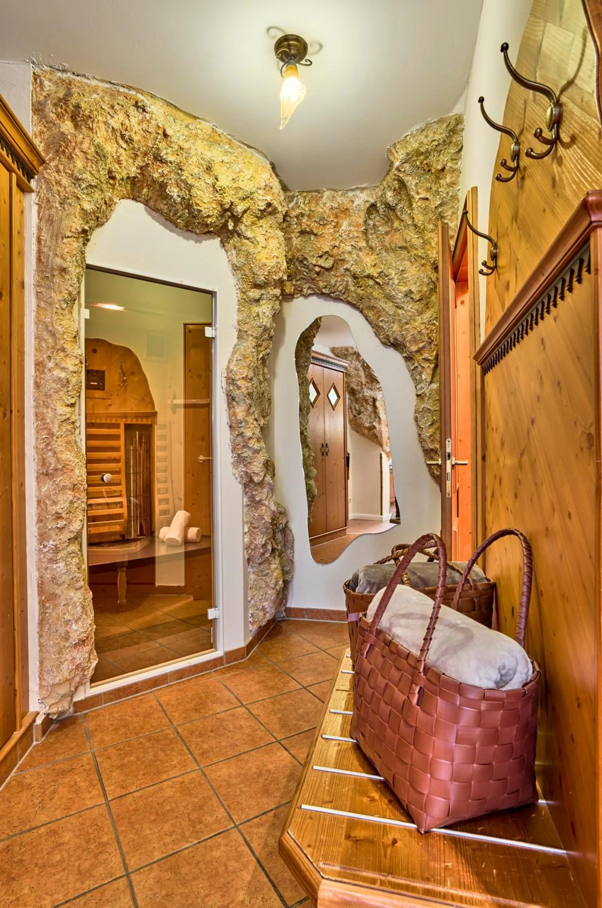 Kristall- & Vitalhotel Bergknappenhof