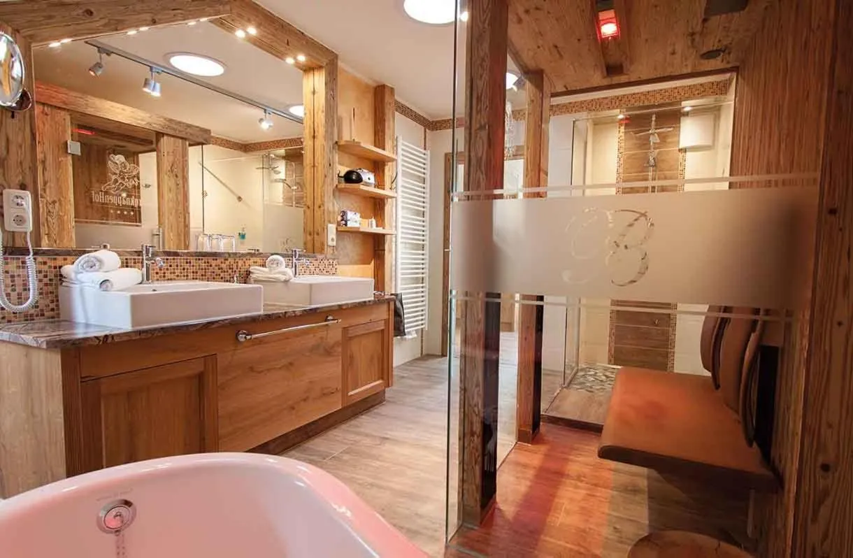 Shower in Kristall- & Vitalhotel Bergknappenhof