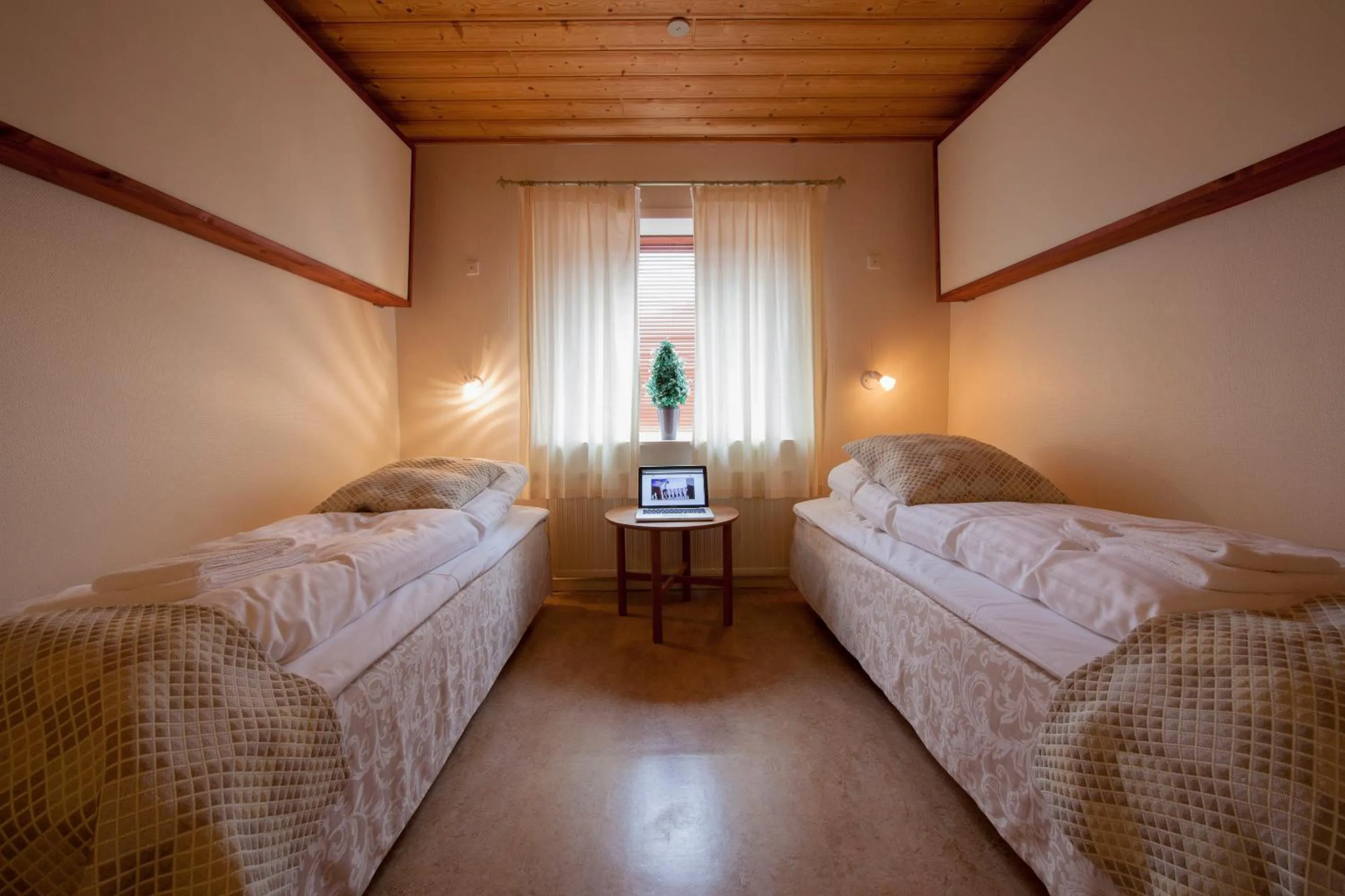 Day, Bed in Gjaargardur Guesthouse Gjogv