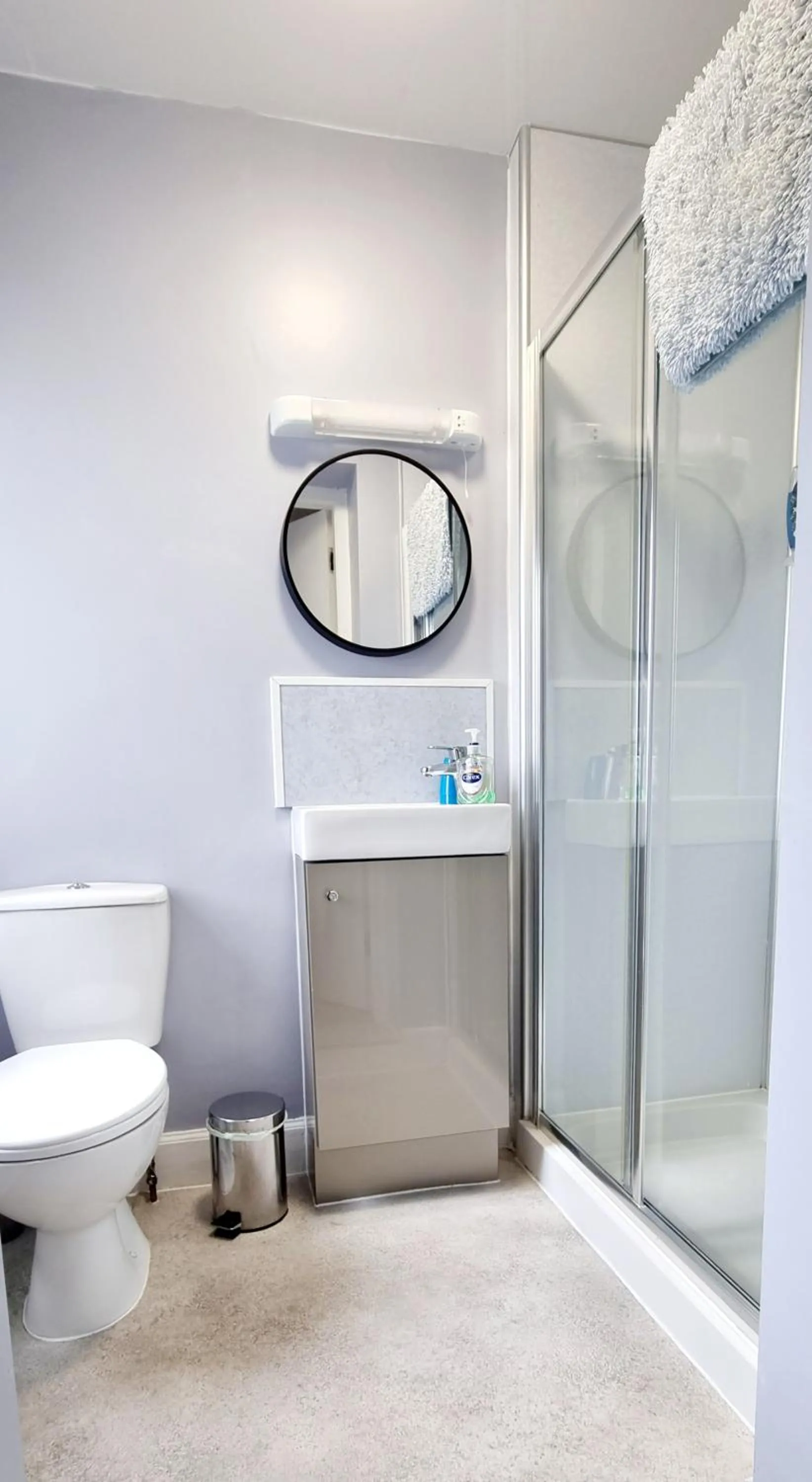 Shower in The Mariner Hotel