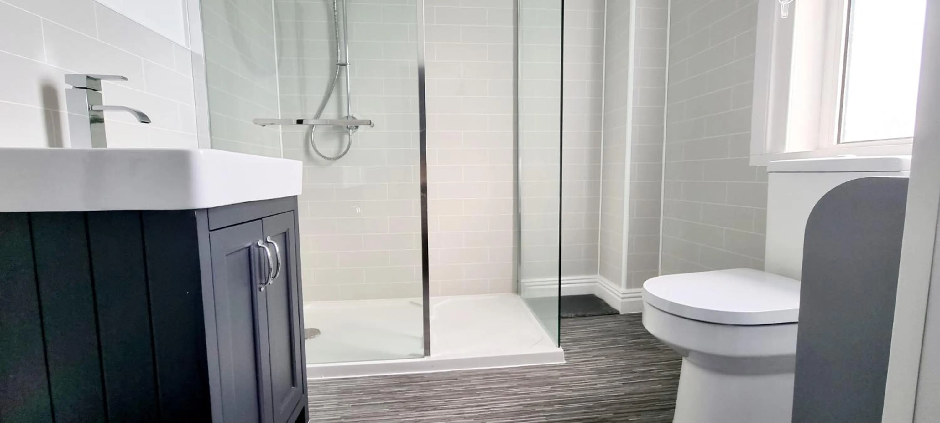 Shower in The Mariner Hotel