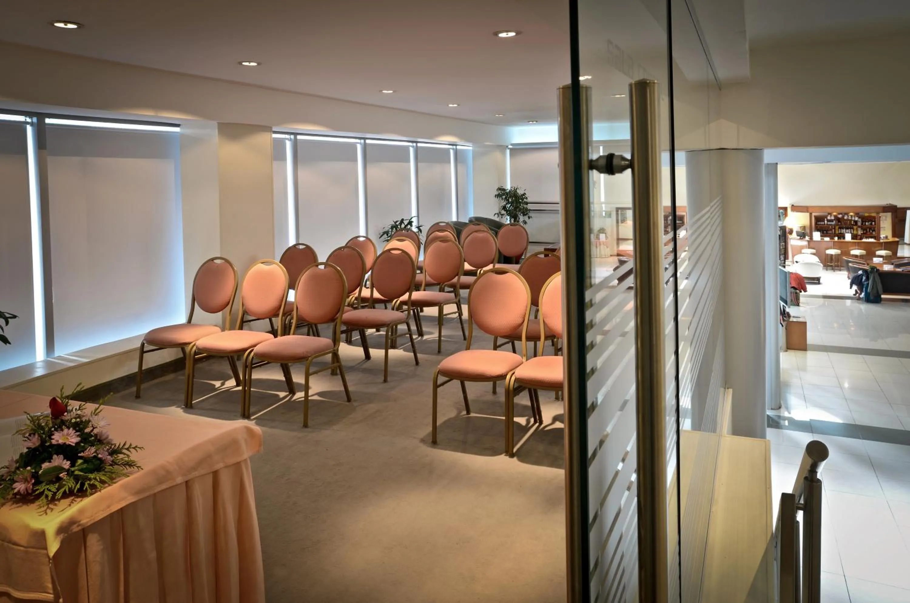 Business facilities in Hotel Riviera