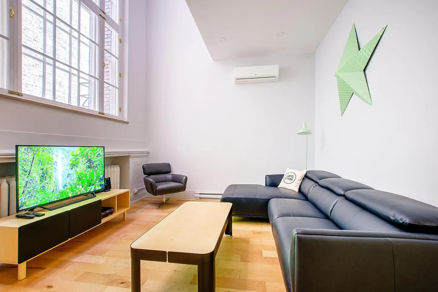 TV and multimedia in Les Lofts St-Pierre - Par Les Lofts Vieux-Québec