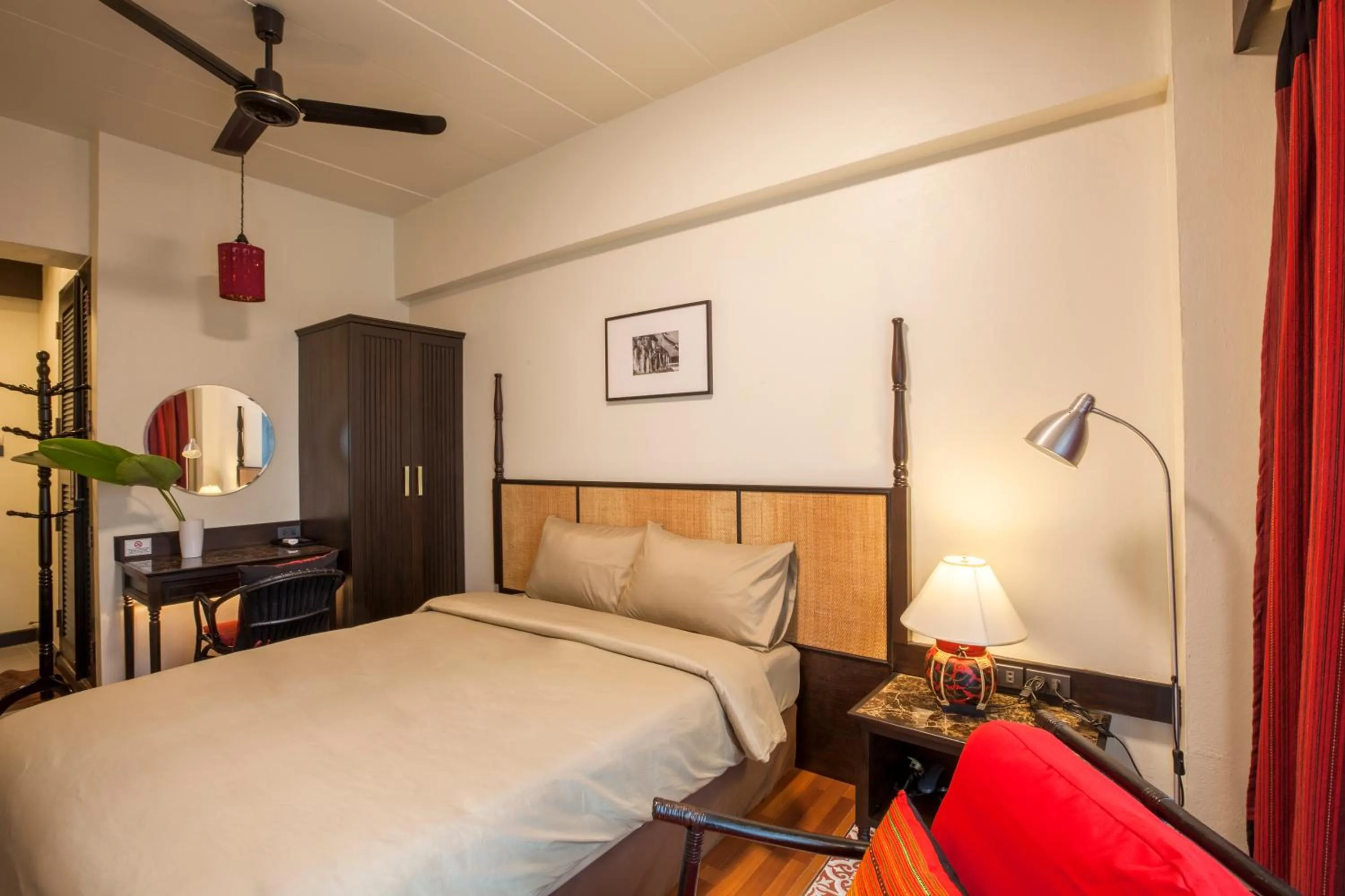 Bed in RCN Court & Inn