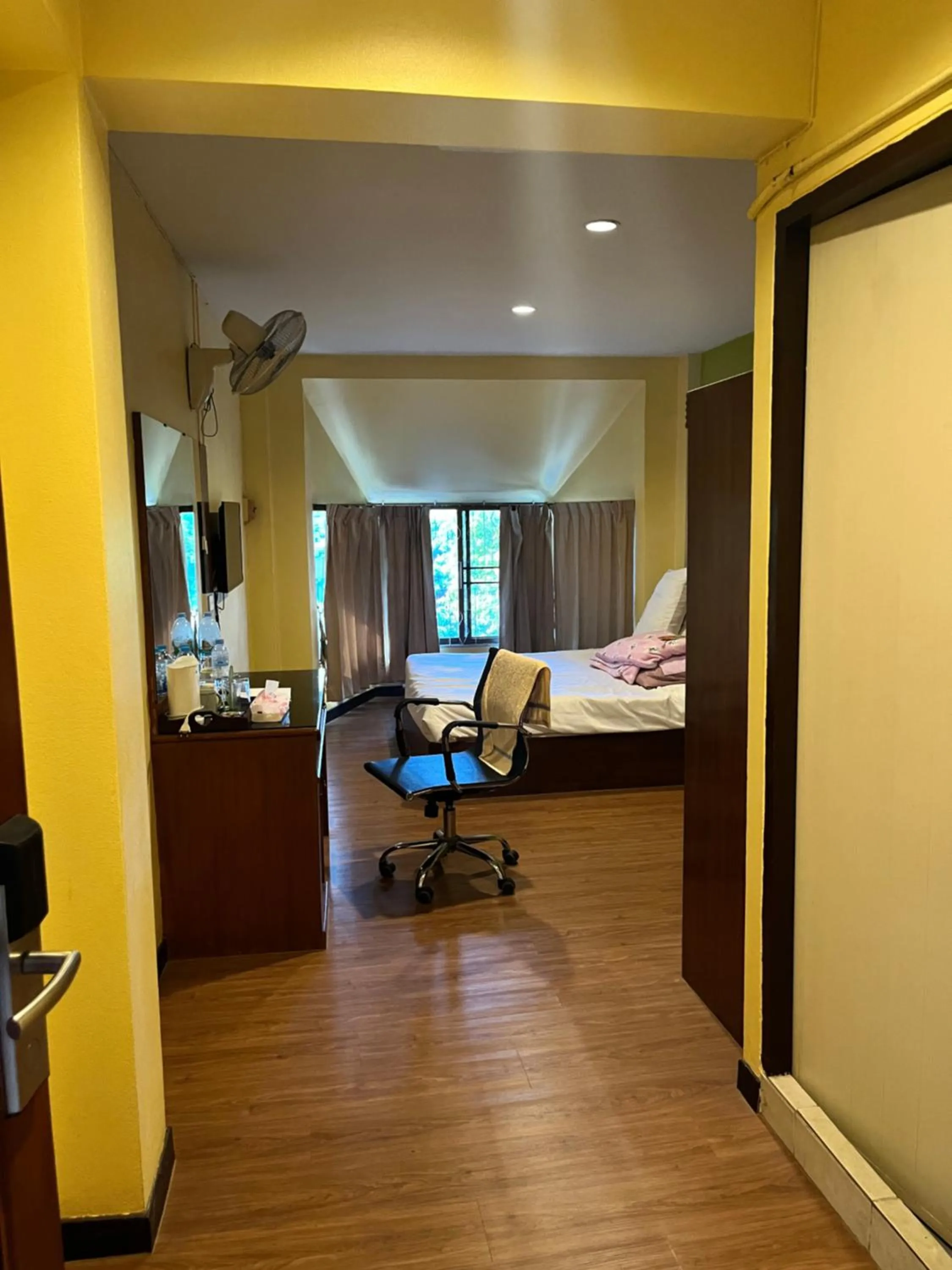 Bed in RCN Court & Inn