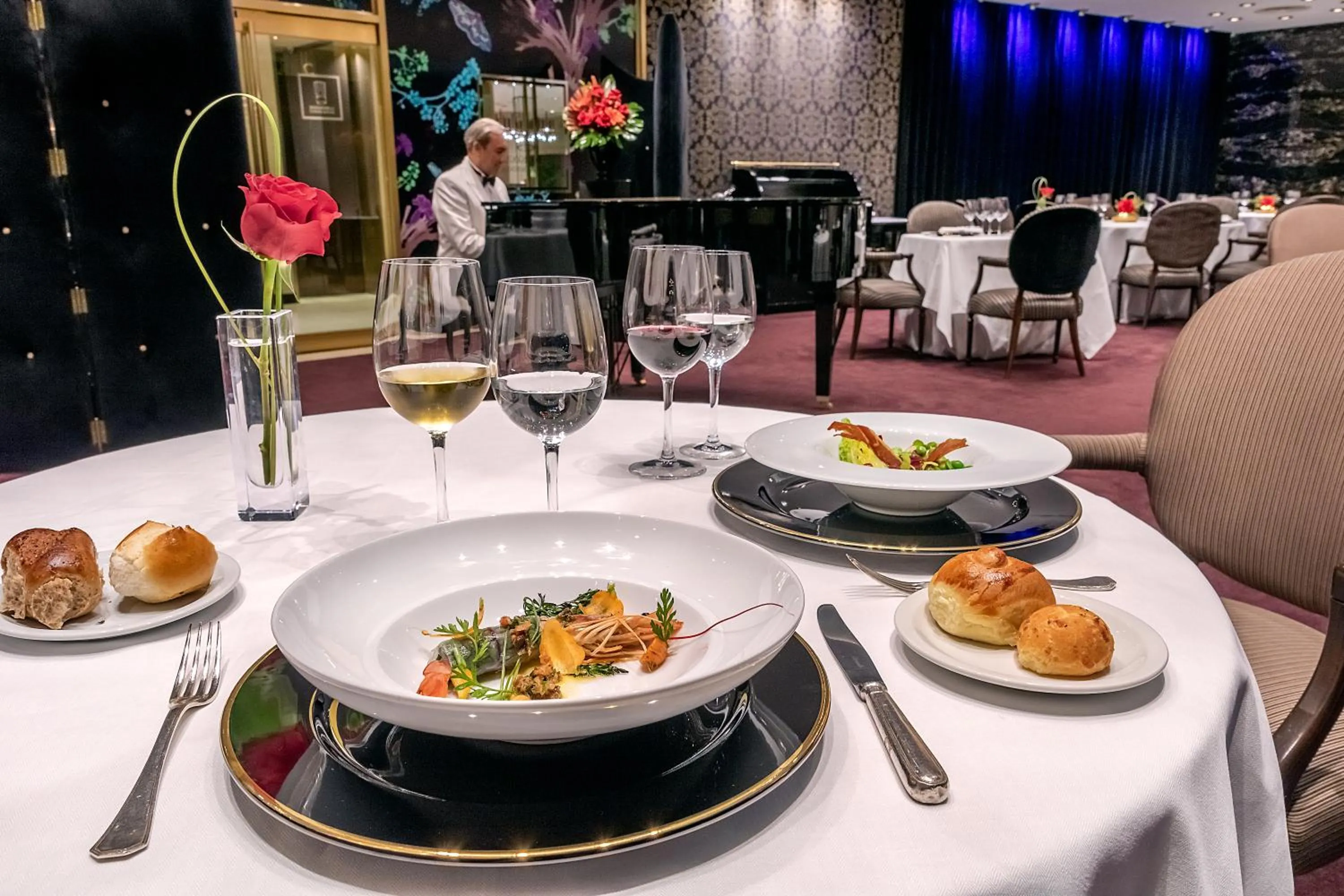 Restaurant/places to eat in Hotel Costa Galana