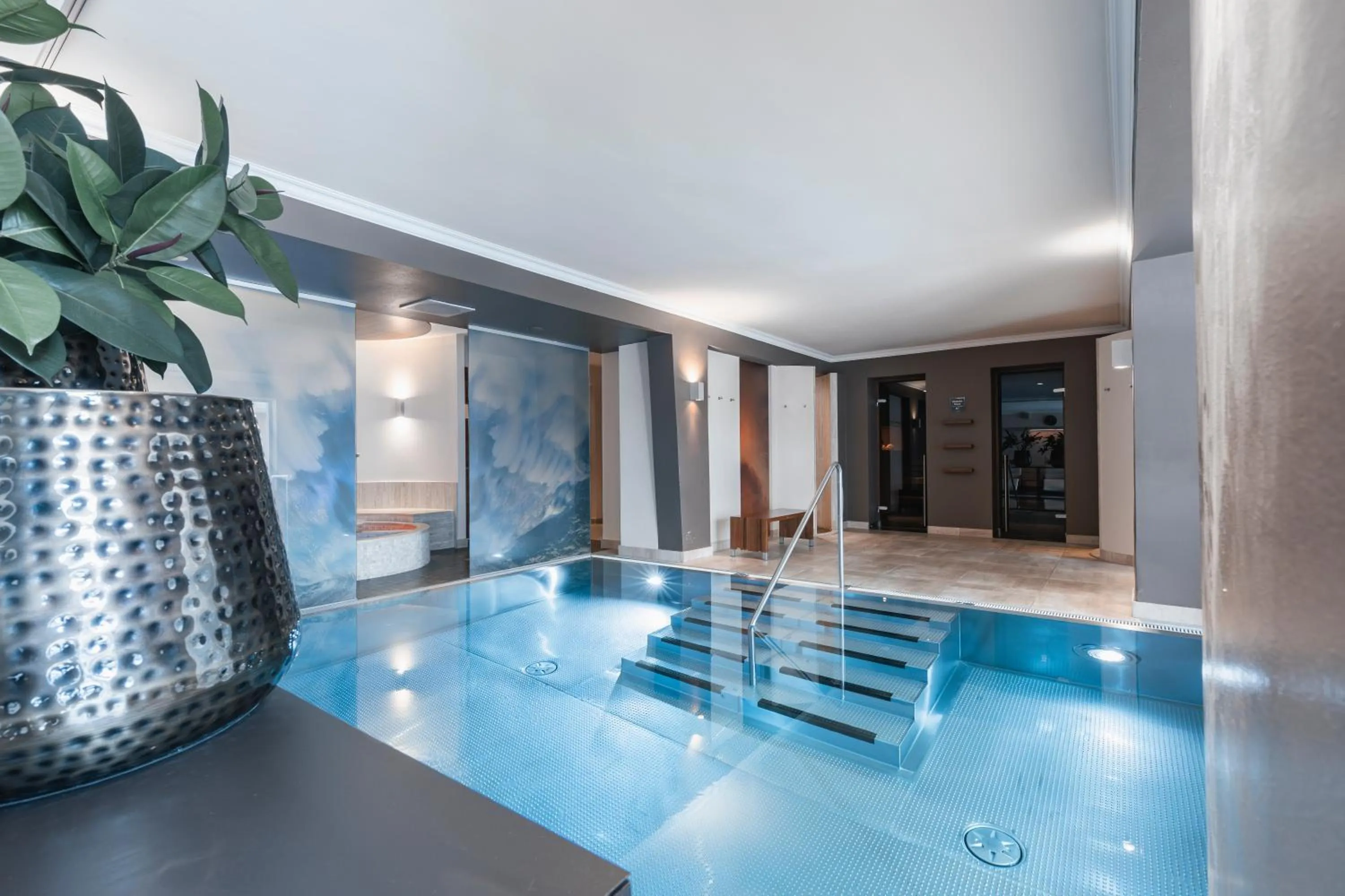 Swimming pool in Hotel Jerzner Hof 4 Sterne Superior