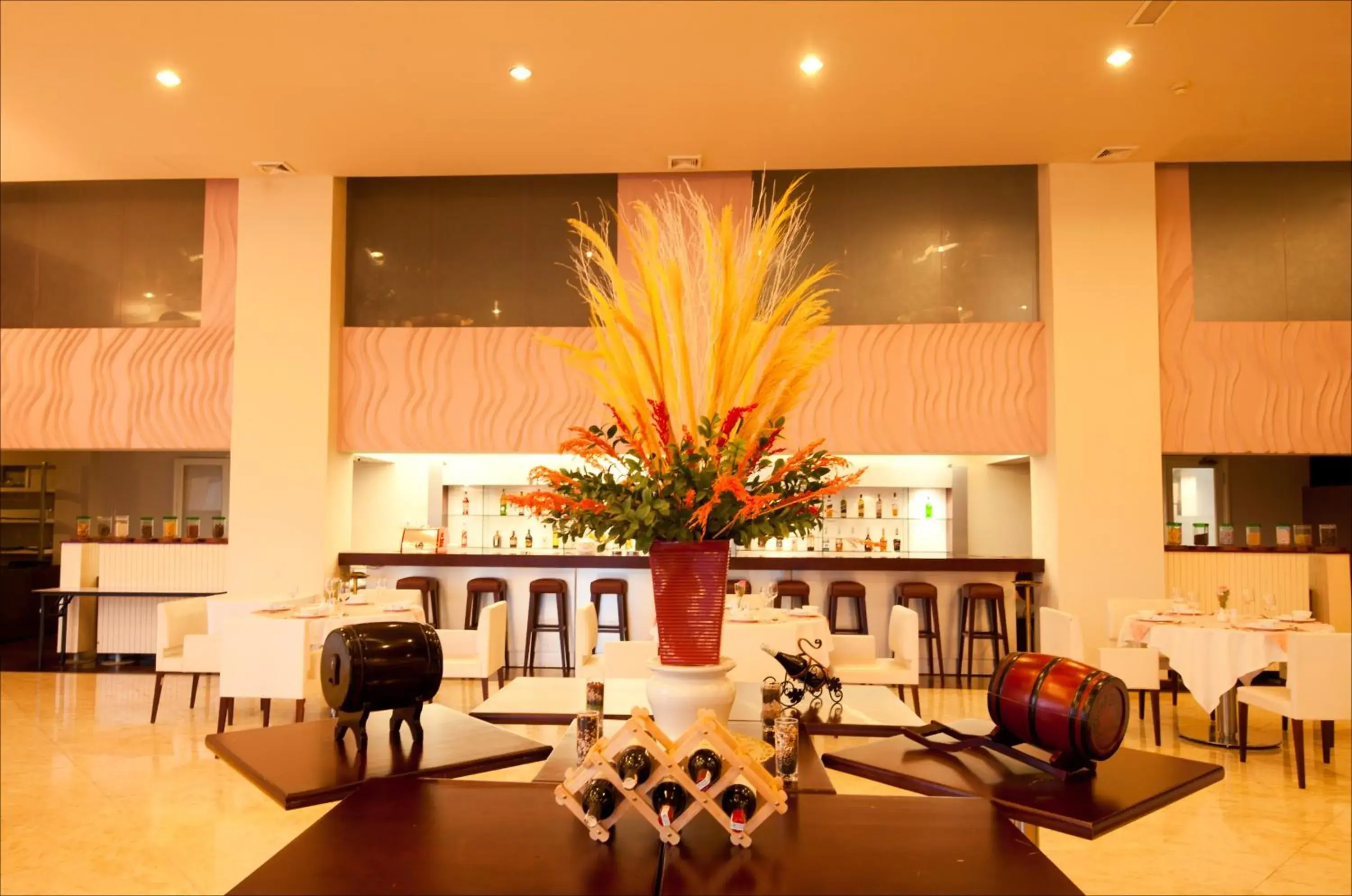 Restaurant/places to eat in TTC Hotel - Ngoc Lan Restaurant/places to eat in TTC Hotel - Ngoc Lan