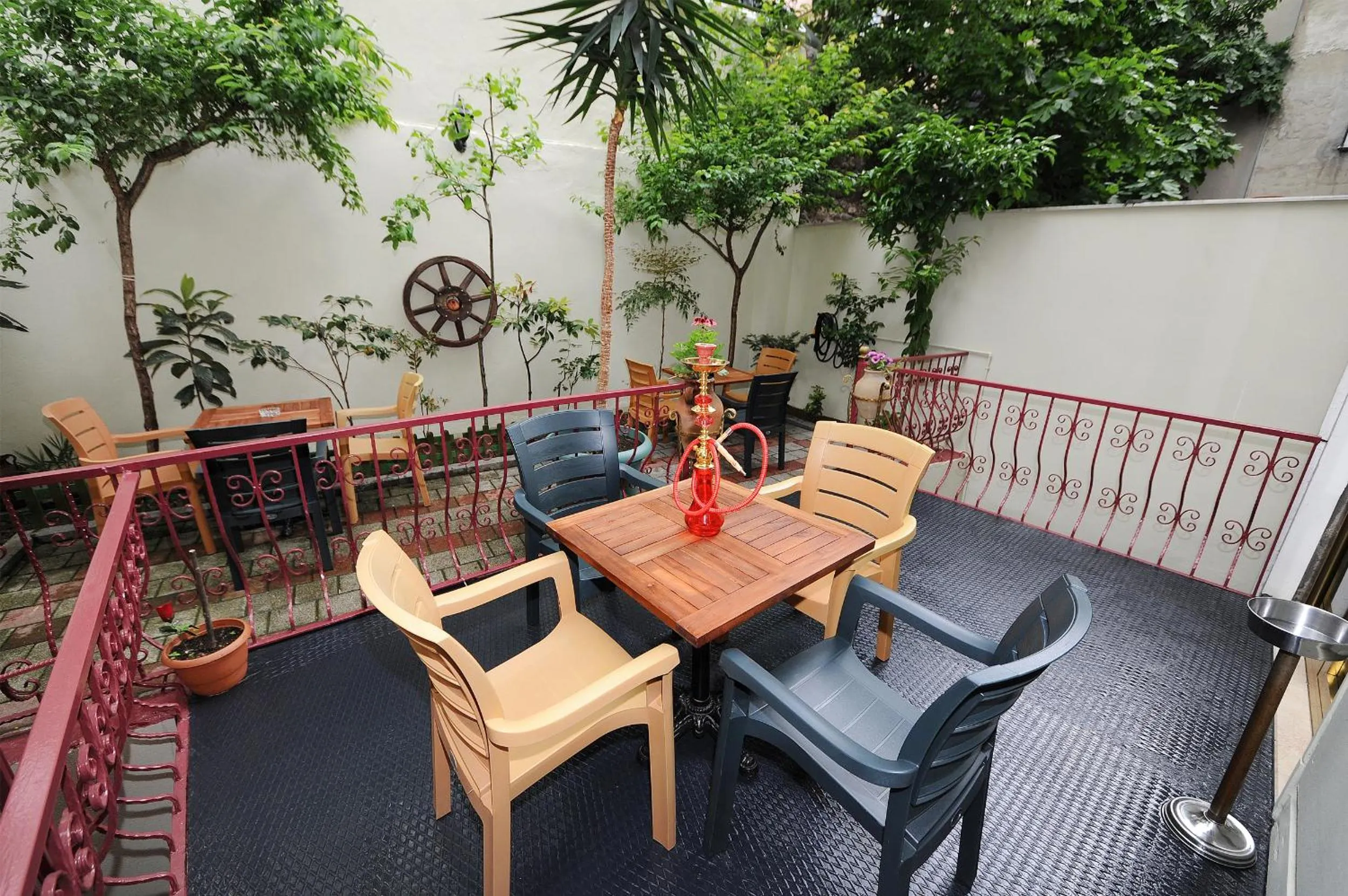 Garden in Hotel Grand Umit