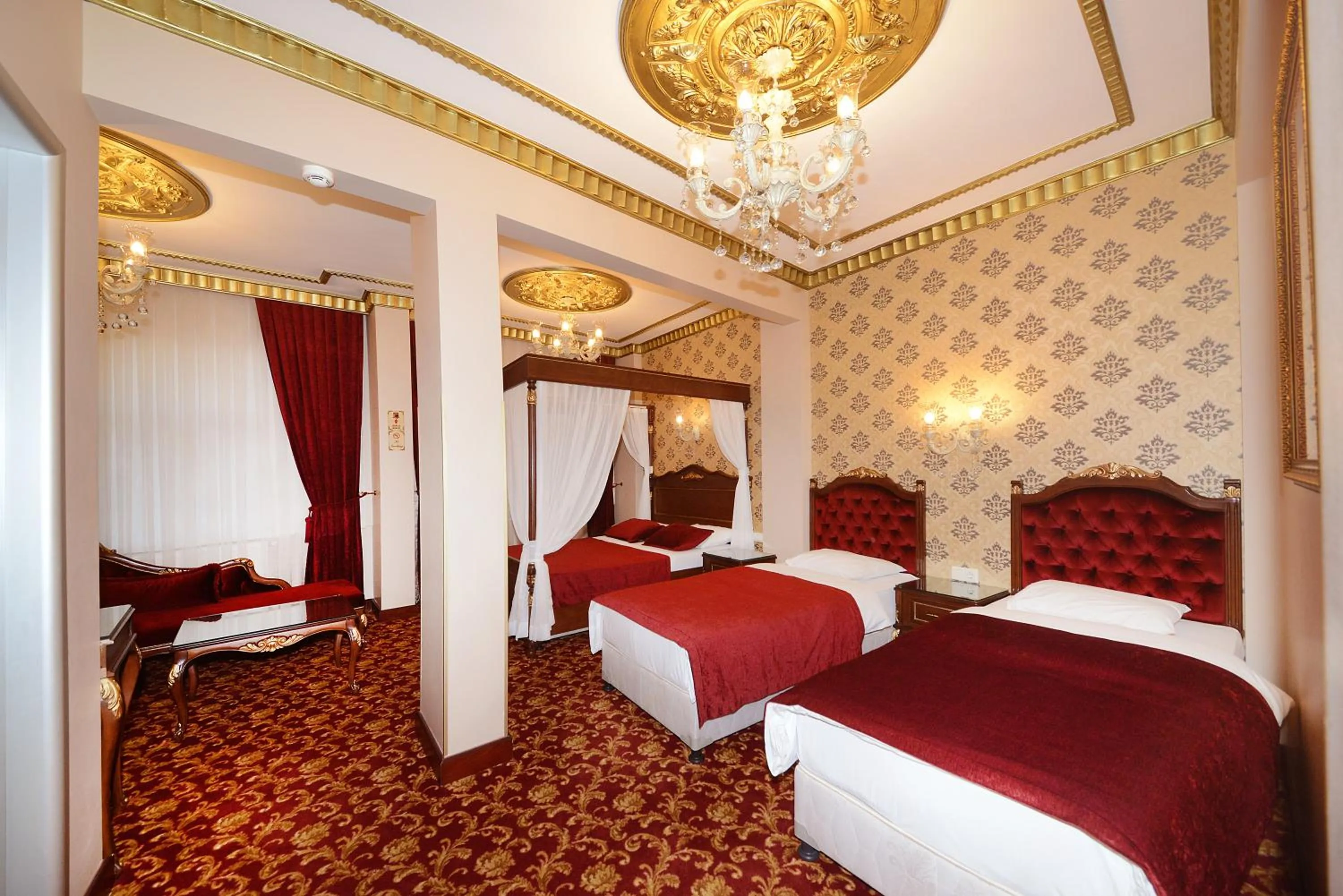 Photo of the whole room, Bed in Hotel Grand Umit