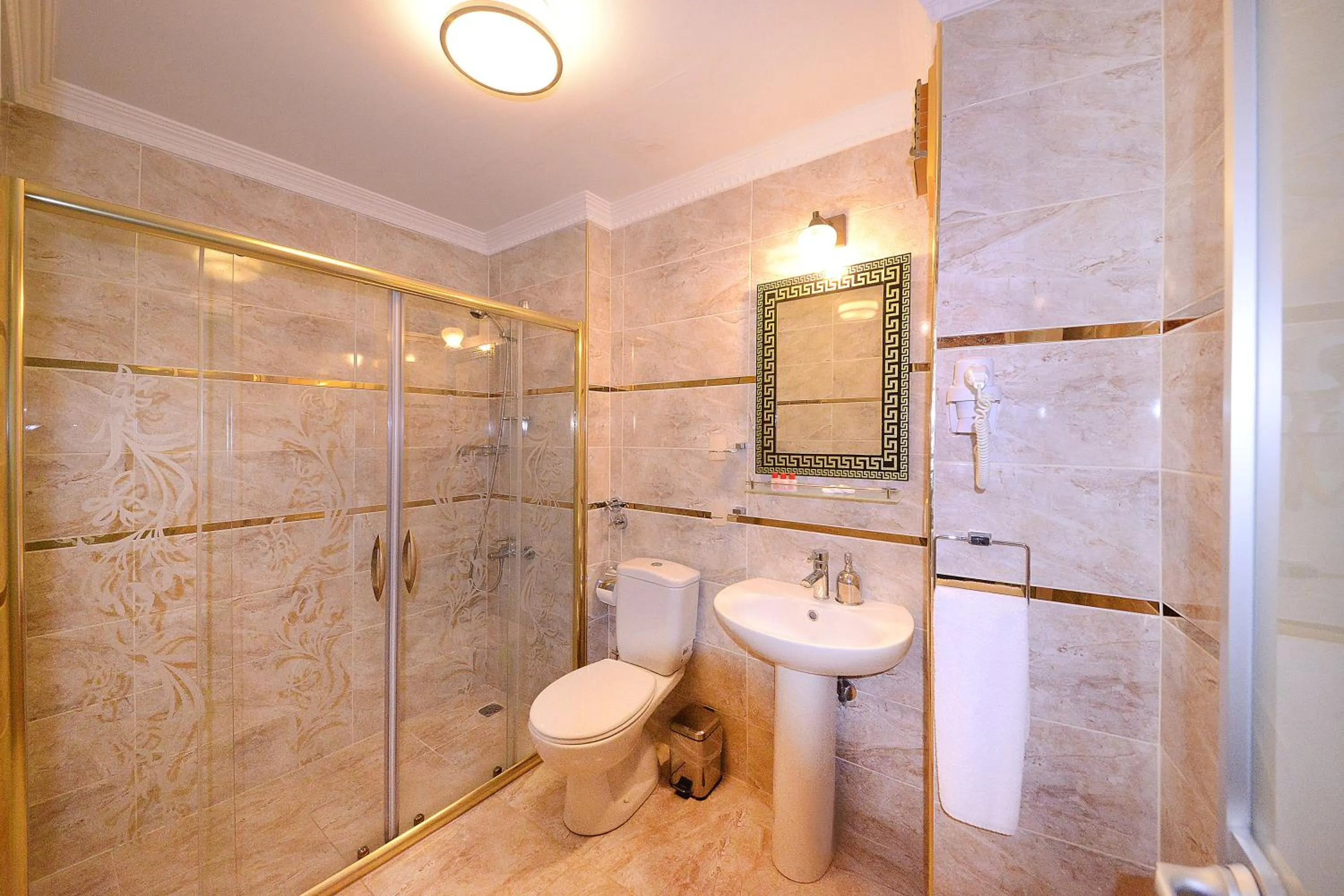 Decorative detail in Hotel Grand Umit