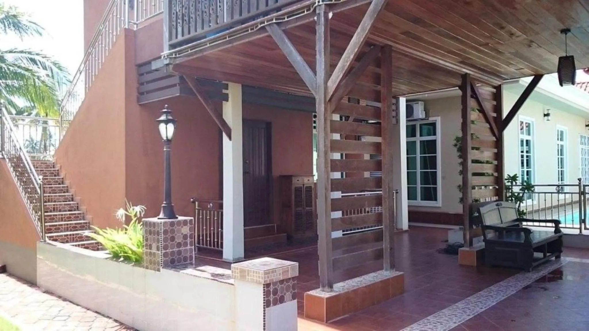 Property building in Villa Temila