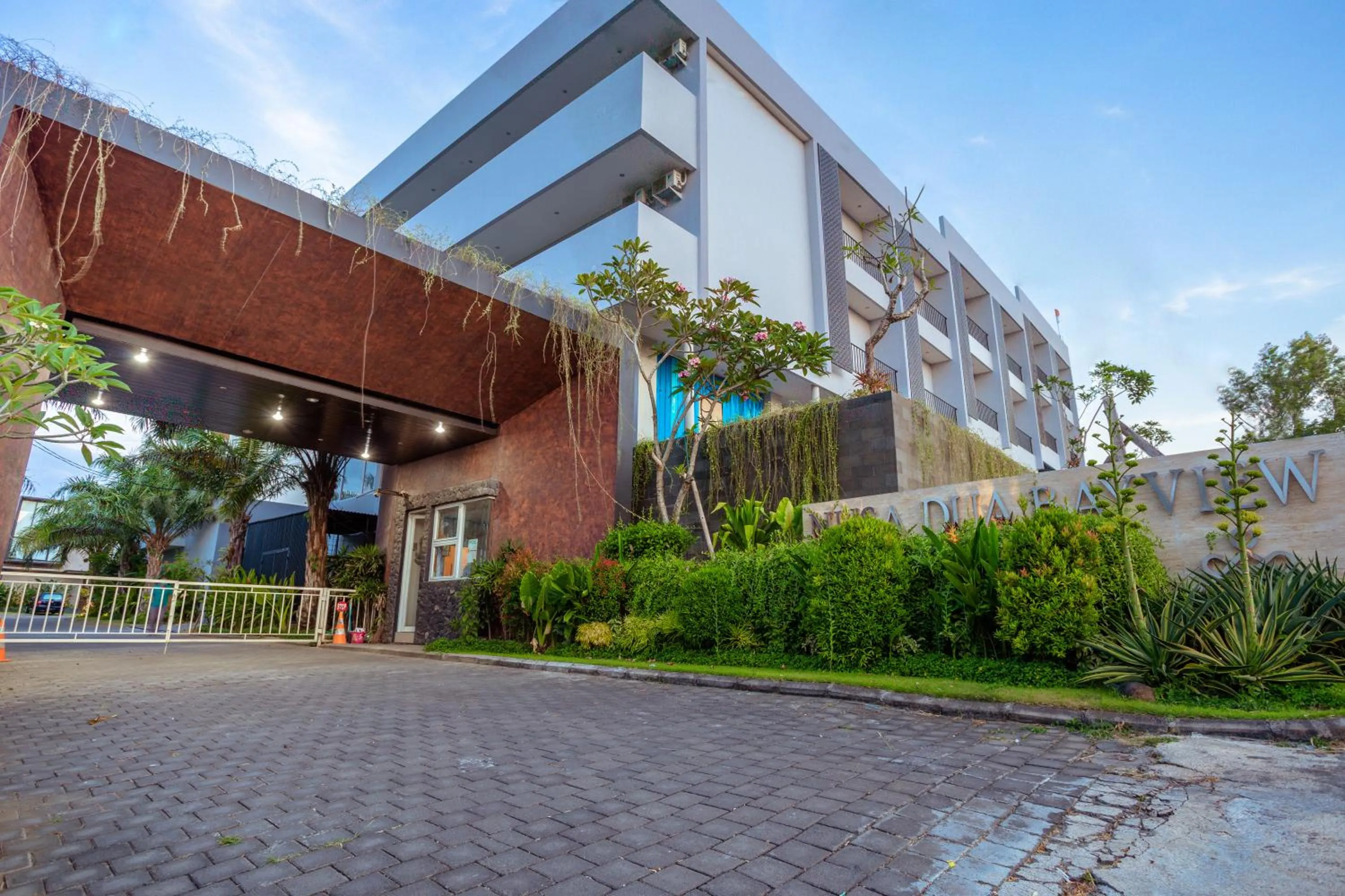 Facade/entrance in Nusa Dua Bayview Villas