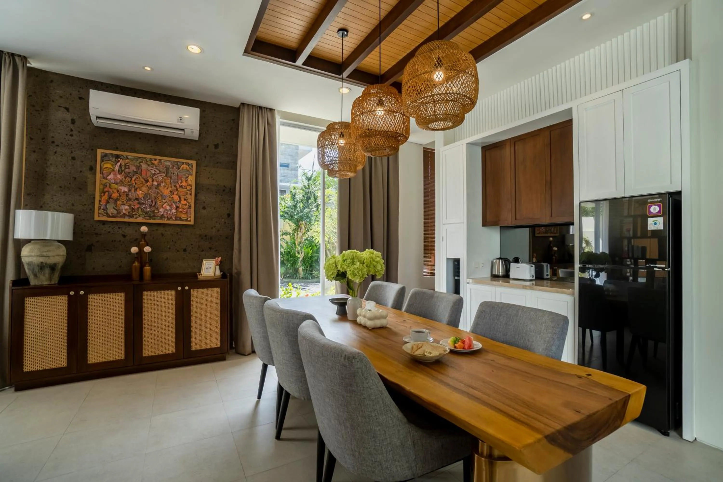 Dining area in Nusa Dua Bayview Villas