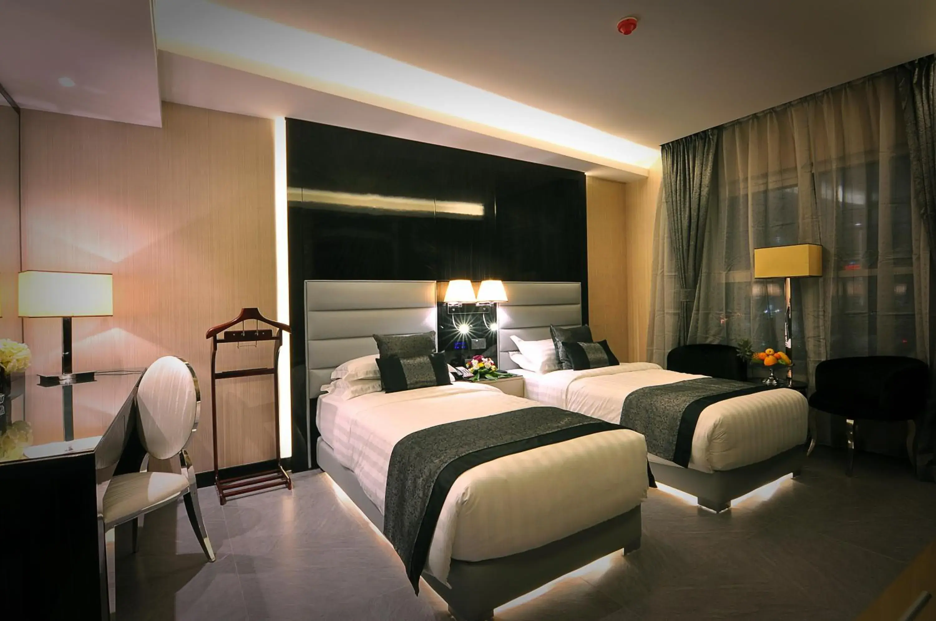 Bedroom, Bed in Frsan Palace Hotel Bedroom, Bed in Frsan Palace Hotel