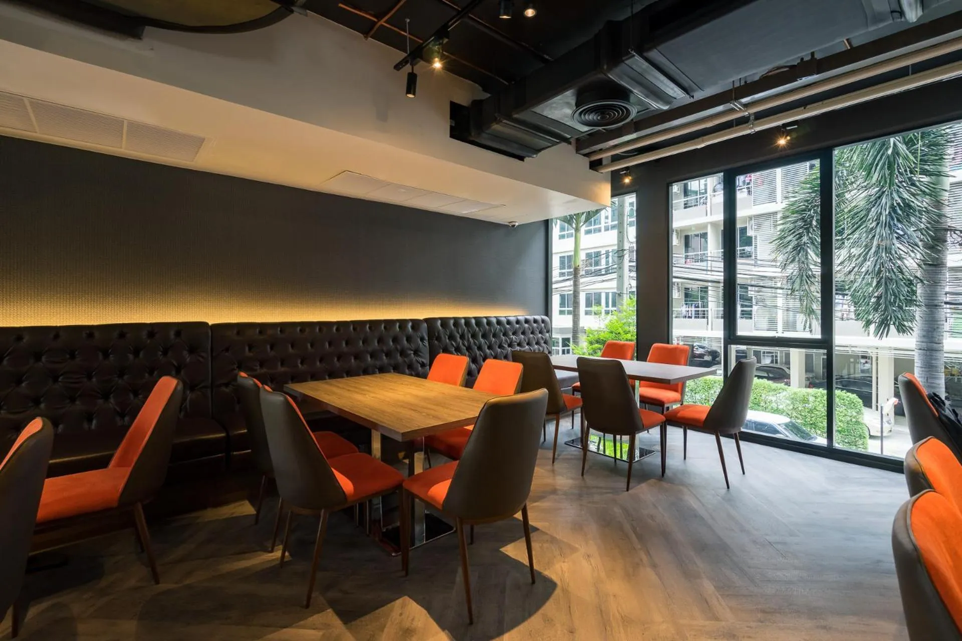 Restaurant/places to eat in STAY Hotel BKK