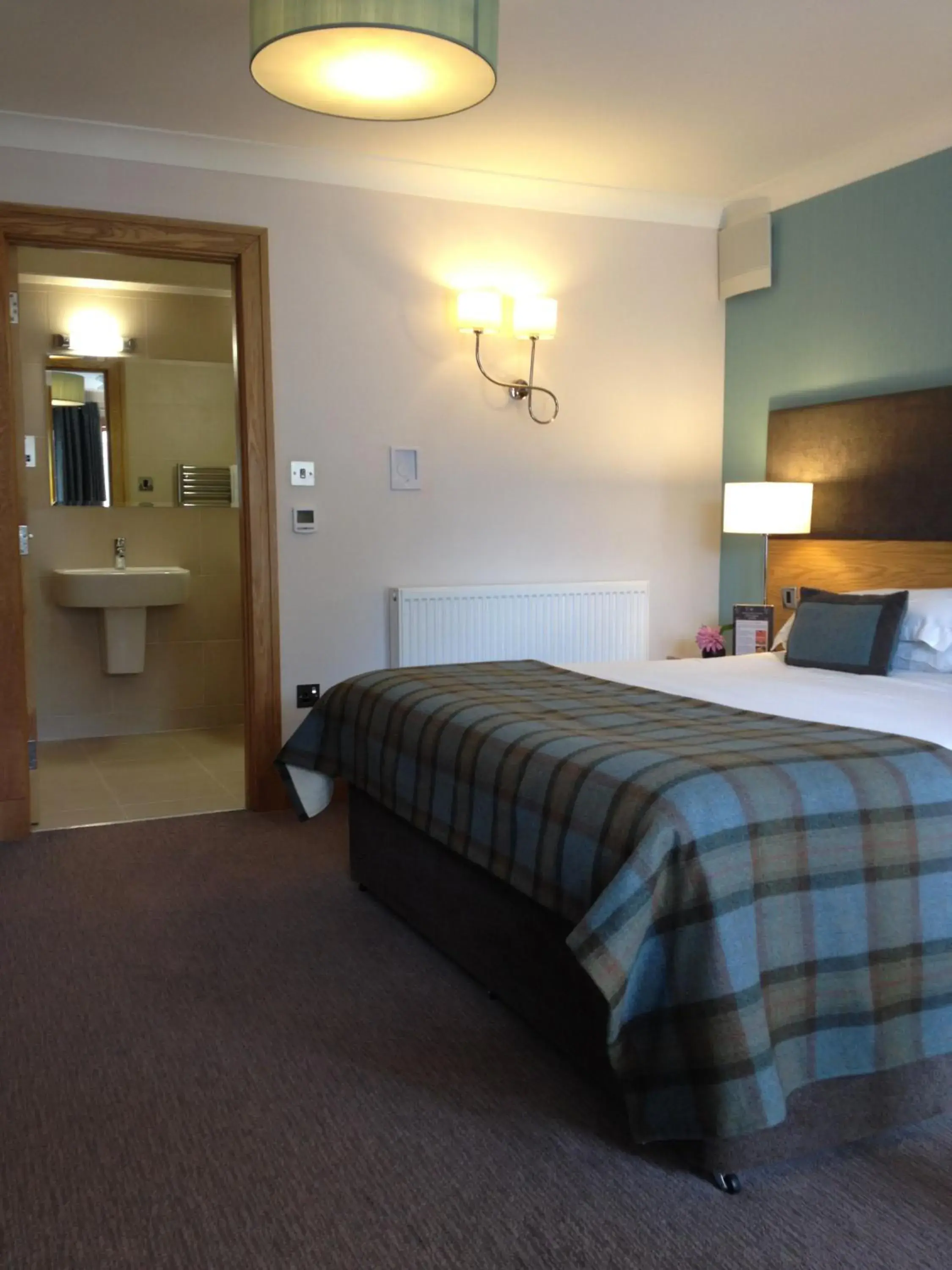 Superior King or Twin Room in Craigmhor Lodge & Courtyard Superior King or Twin Room in Craigmhor Lodge & Courtyard