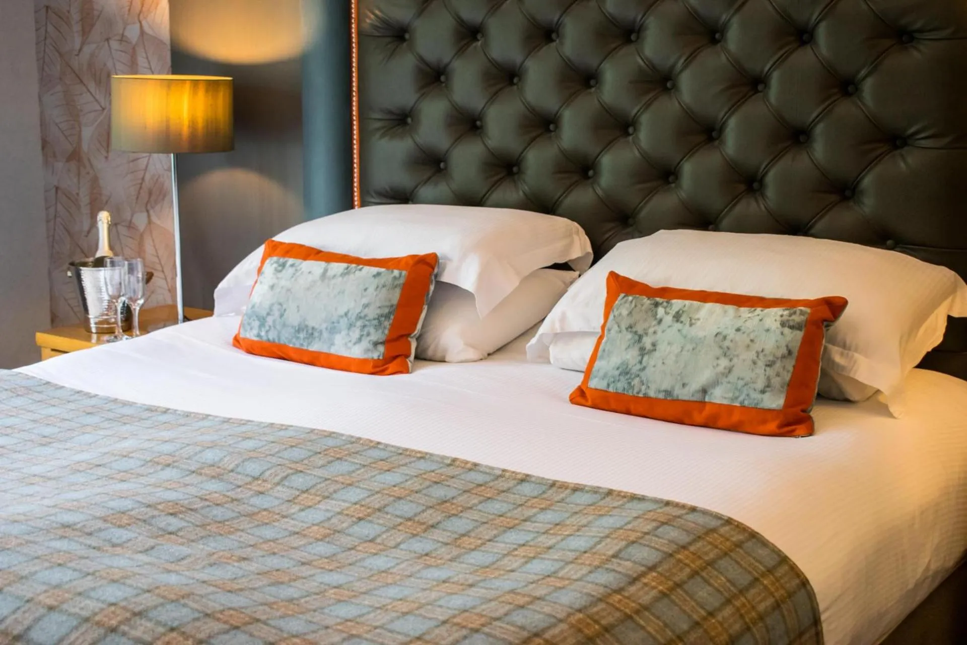 Bed in Craigmhor Lodge & Courtyard