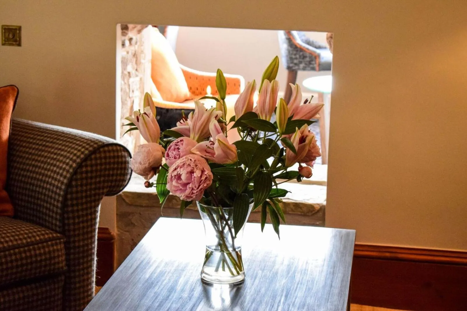 Lobby or reception in Craigmhor Lodge & Courtyard