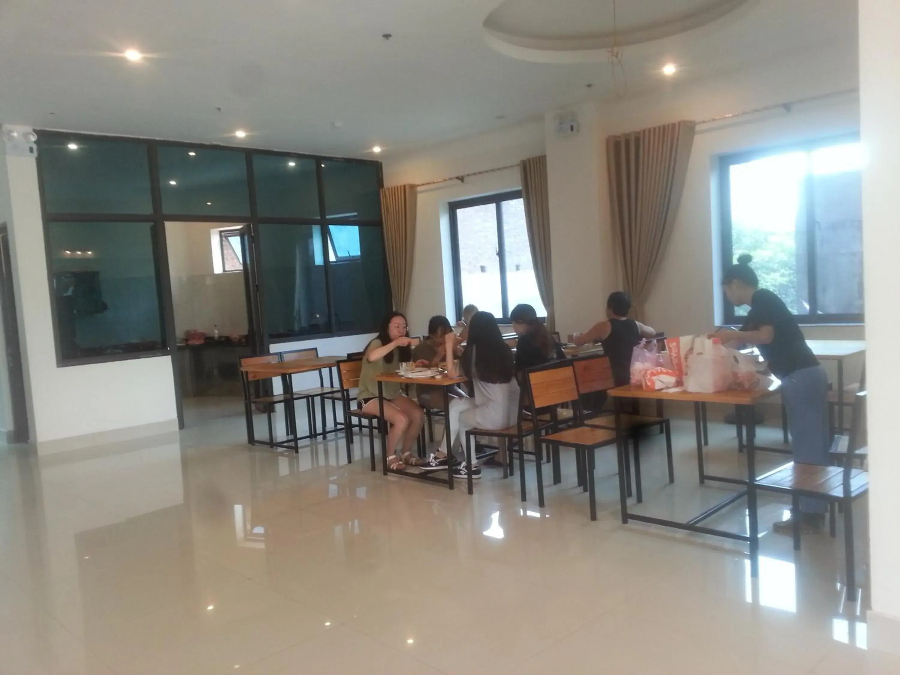 Restaurant/places to eat in Anova Airport Hotel - Convenient & Friendly Restaurant/places to eat in Anova Airport Hotel - Convenient & Friendly